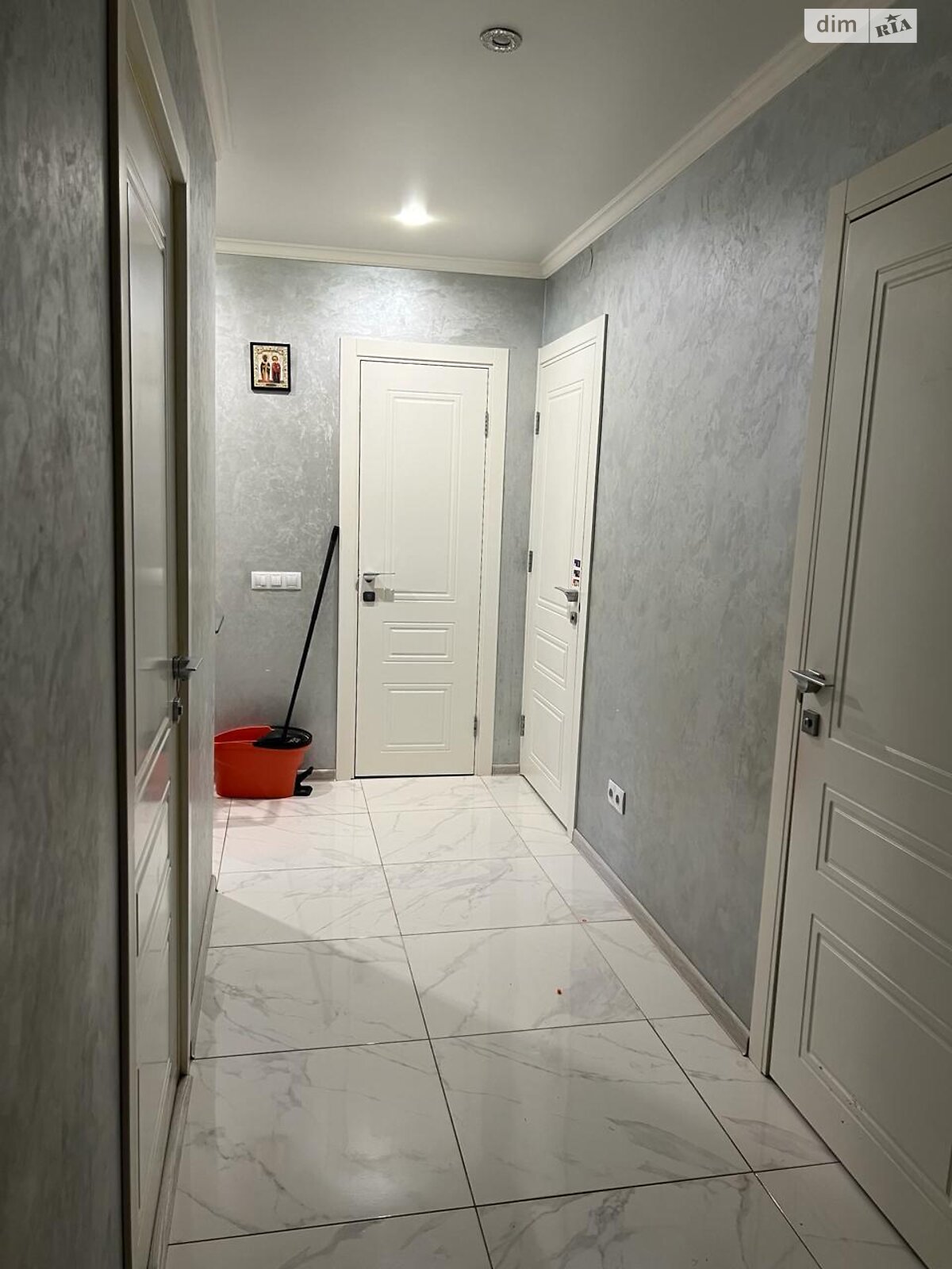 Продажа четырехкомнатной квартиры в Буче, на ул. Вокзальная 101, район Буча фото 1