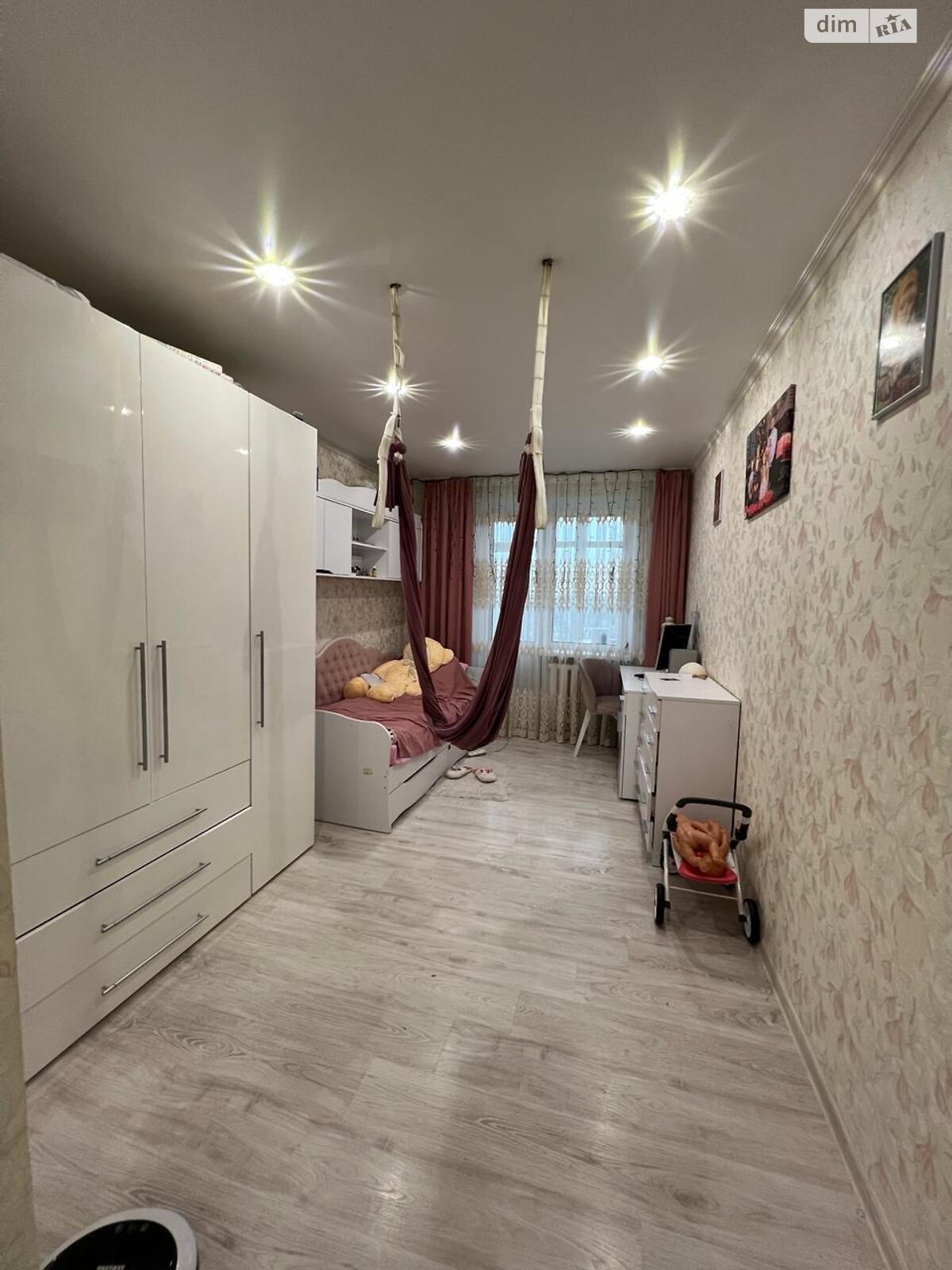 Продажа четырехкомнатной квартиры в Буче, на ул. Вокзальная 101, район Буча фото 1