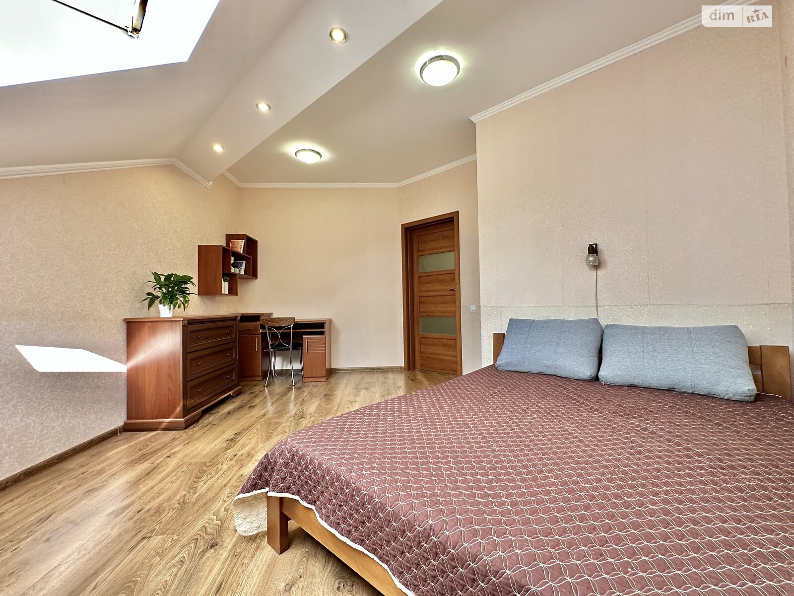 Продаж двокімнатної квартири в Бучі, на вул. Михайла Матюшенка 16Б, фото 1 Продаж двокімнатної квартири в Бучі, на вул. Михайла Матюшенка 16Б, фото 1