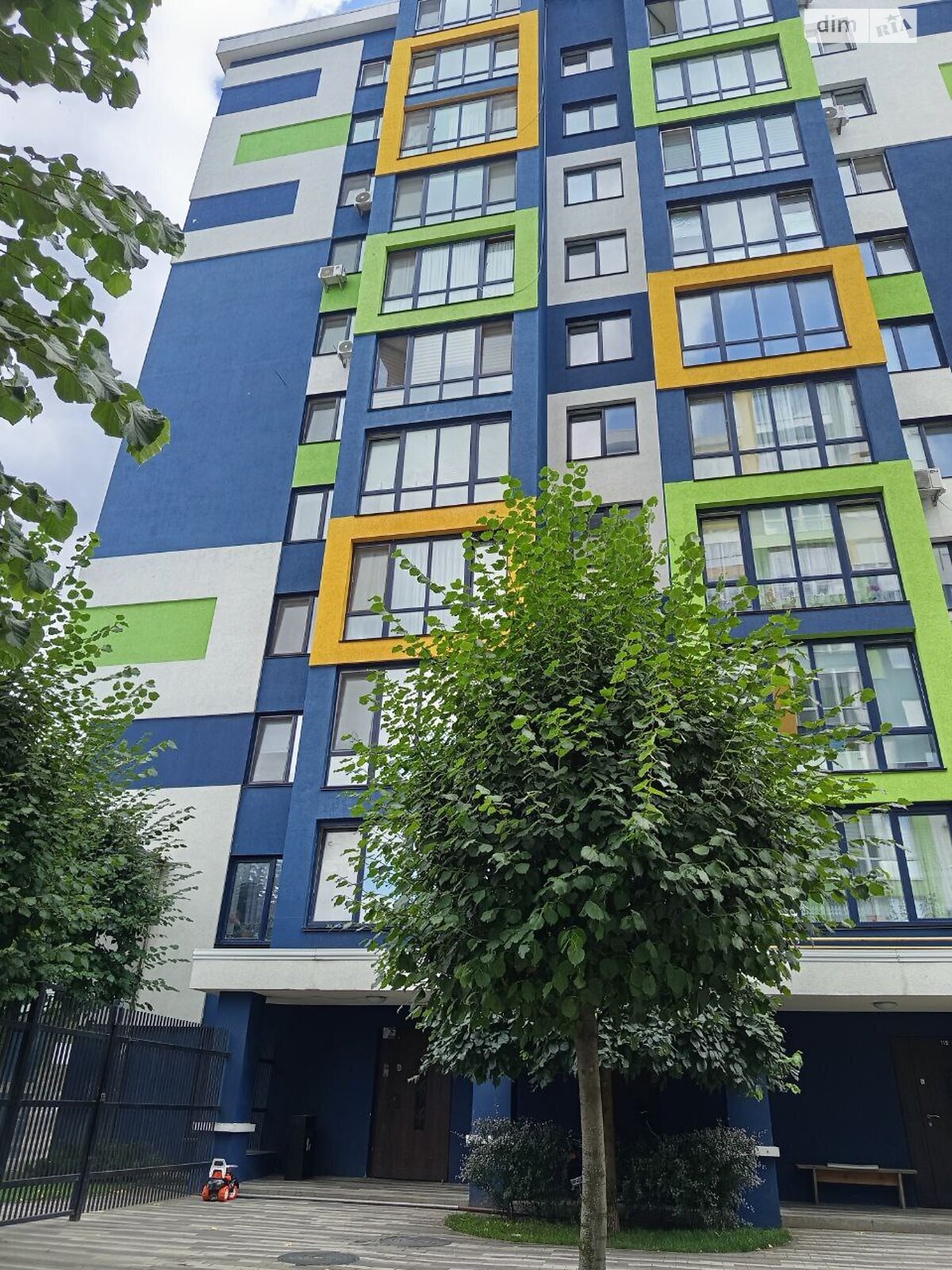 Продаж однокімнатної квартири в Бучі, на бул. Леоніда Бірюкова 9, фото 1