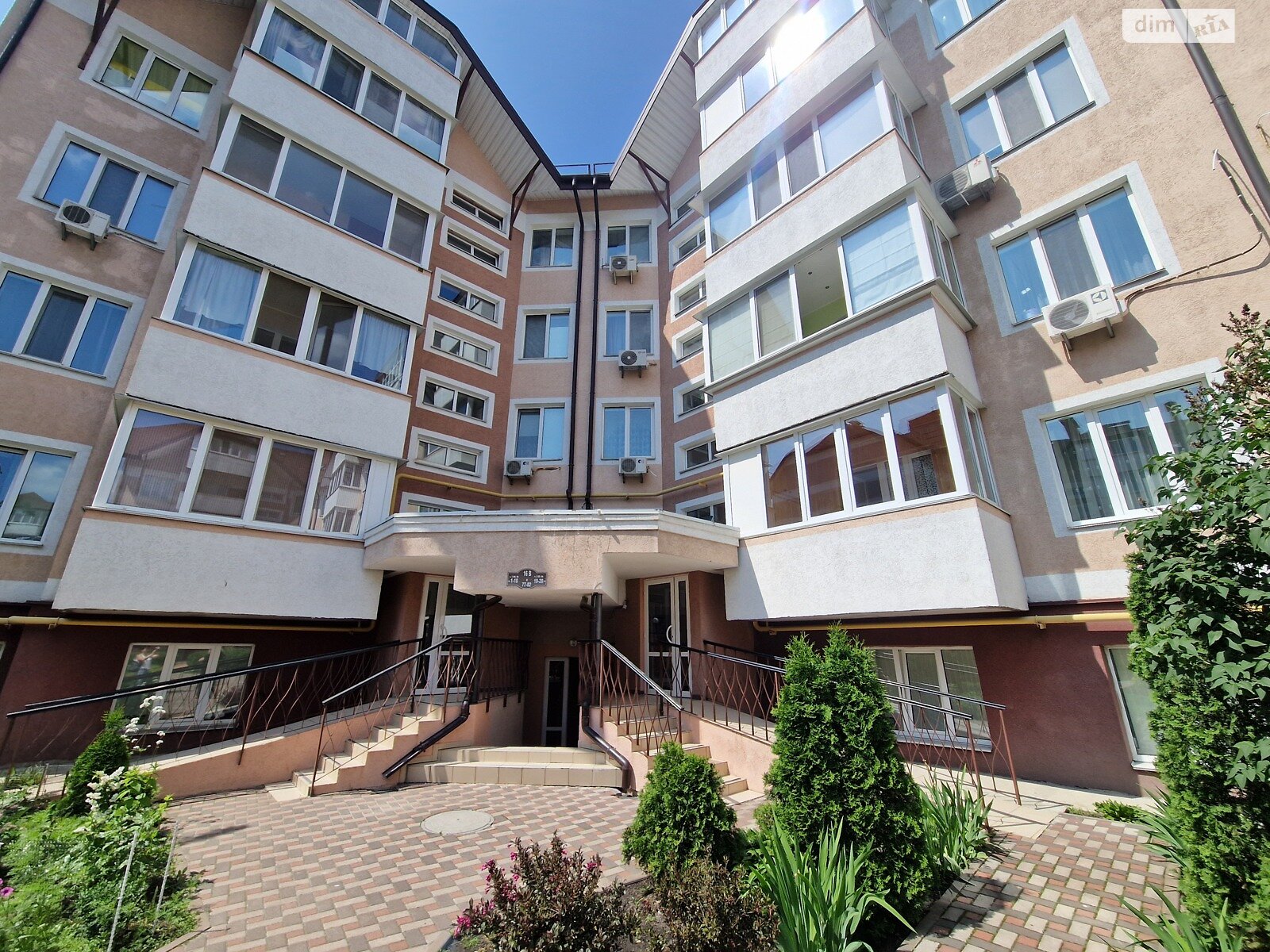 Продажа трехкомнатной квартиры в Буче, на ул. Михаила Матюшенко 16В, фото 1 Продажа трехкомнатной квартиры в Буче, на ул. Михаила Матюшенко 16В, фото 1