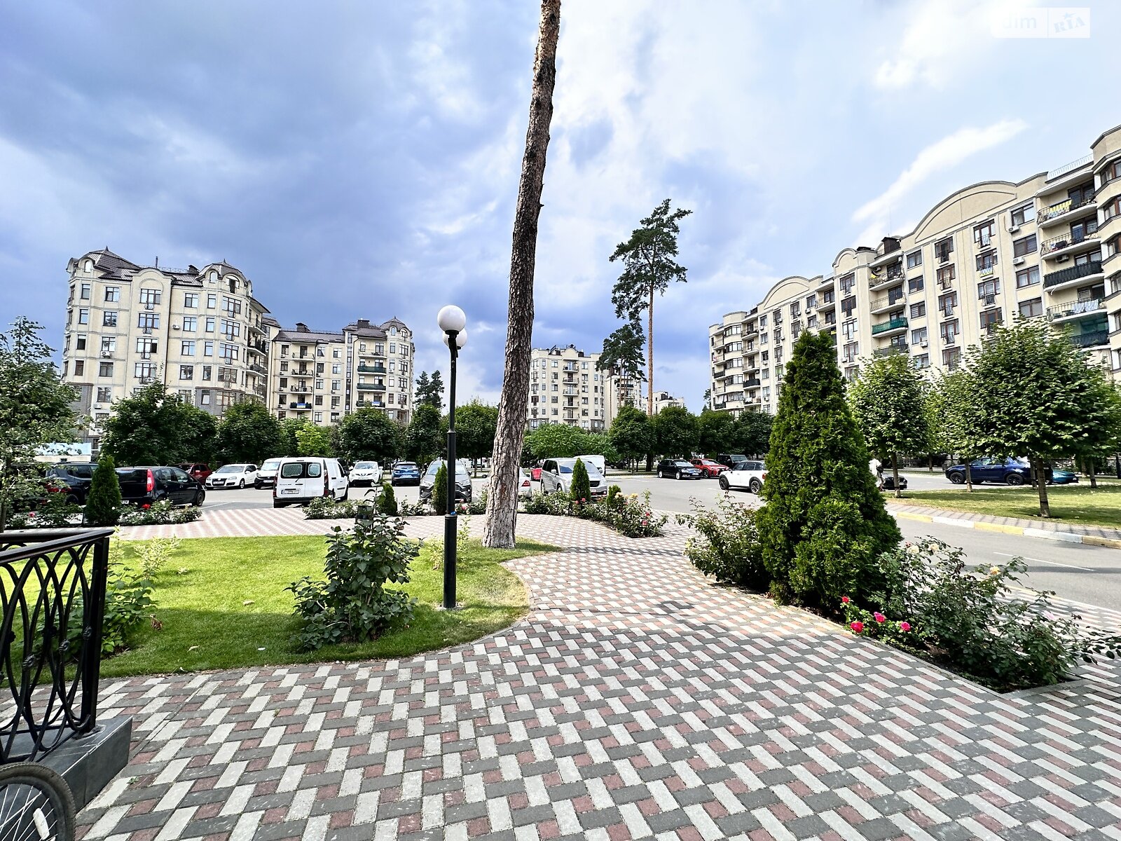 Продаж трикімнатної квартири в Бучі, на вул. Пушкінська, фото 1 Продаж трикімнатної квартири в Бучі, на вул. Пушкінська, фото 1