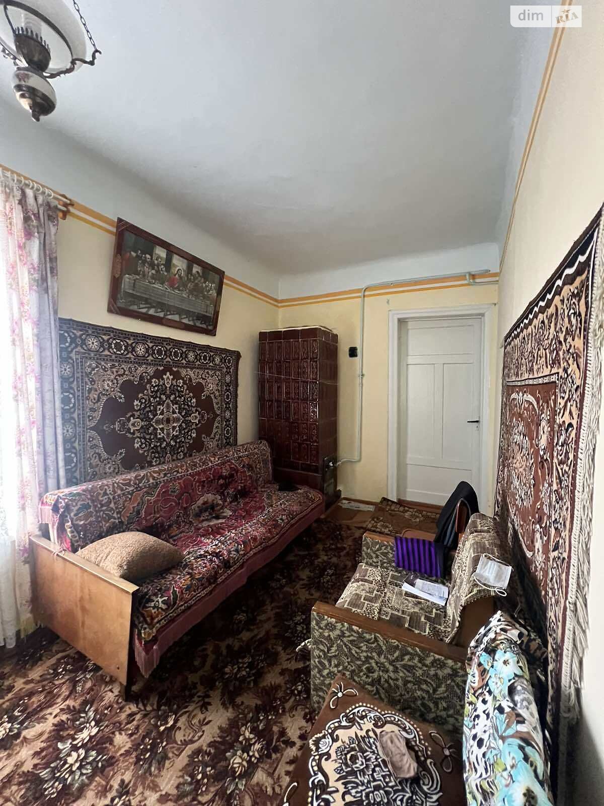 Продажа трехкомнатной квартиры в Бучаче, на ул. Галицкая, фото 1 Продажа трехкомнатной квартиры в Бучаче, на ул. Галицкая, фото 1