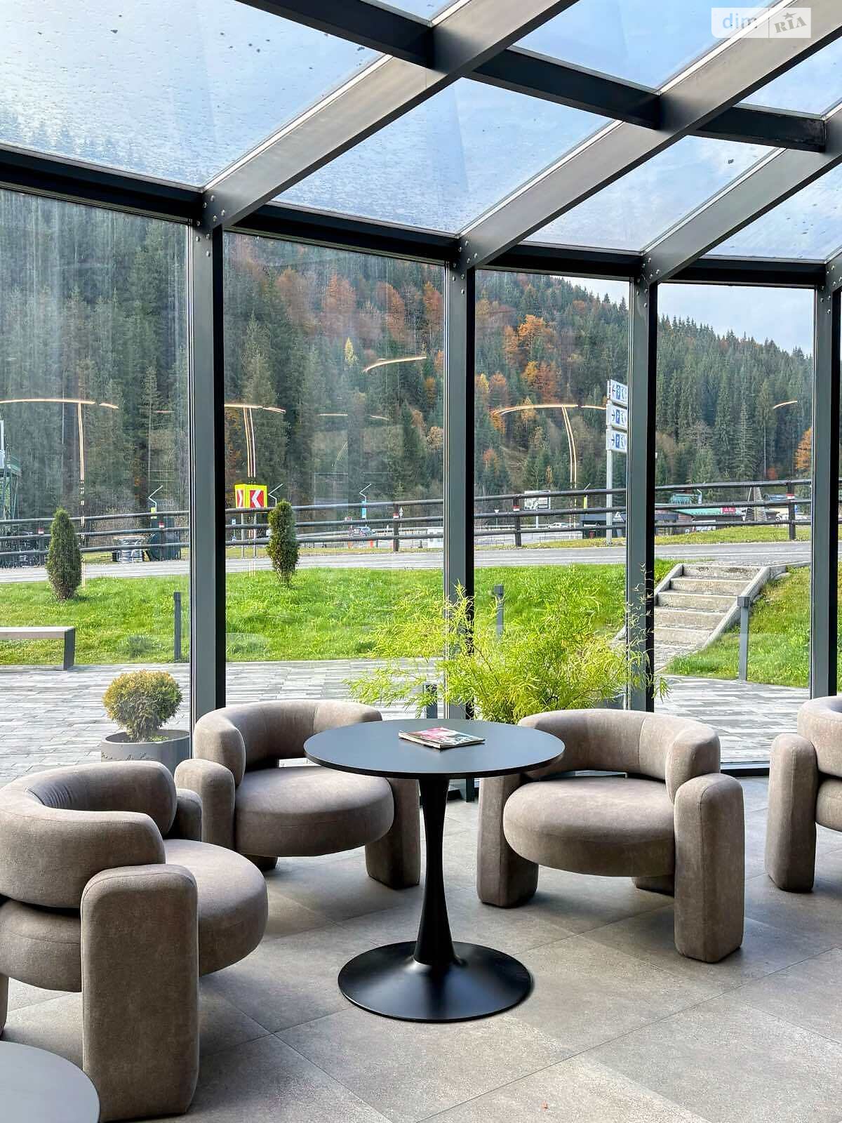 Продажа однокомнатной квартиры в Буковеле, на уроч. Вишни, район Буковель фото 1 Продажа однокомнатной квартиры в Буковеле, на уроч. Вишни, район Буковель фото 1