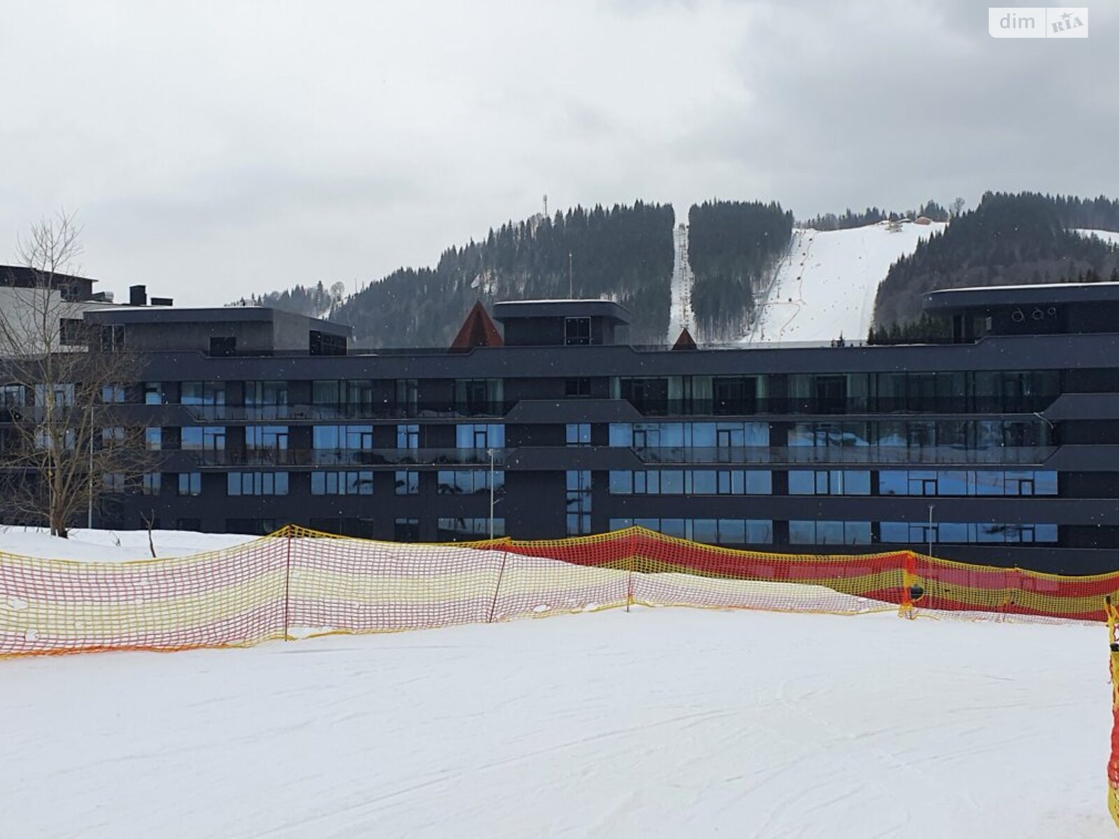 Продажа однокомнатной квартиры в Буковеле, на уроч. Вишни, район Буковель фото 1 Продажа однокомнатной квартиры в Буковеле, на уроч. Вишни, район Буковель фото 1