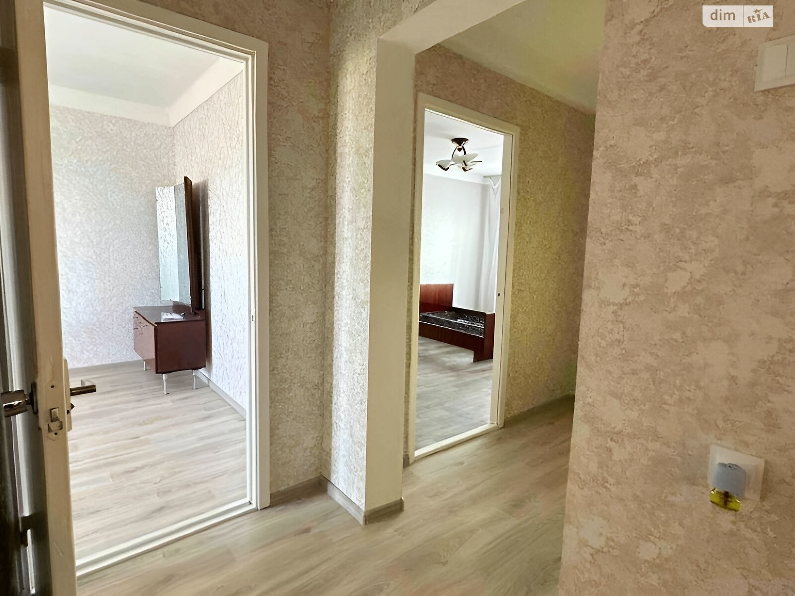 Продаж трикімнатної квартири в Чабанах, на вул. Машинобудівників, фото 1 Продаж трикімнатної квартири в Чабанах, на вул. Машинобудівників, фото 1