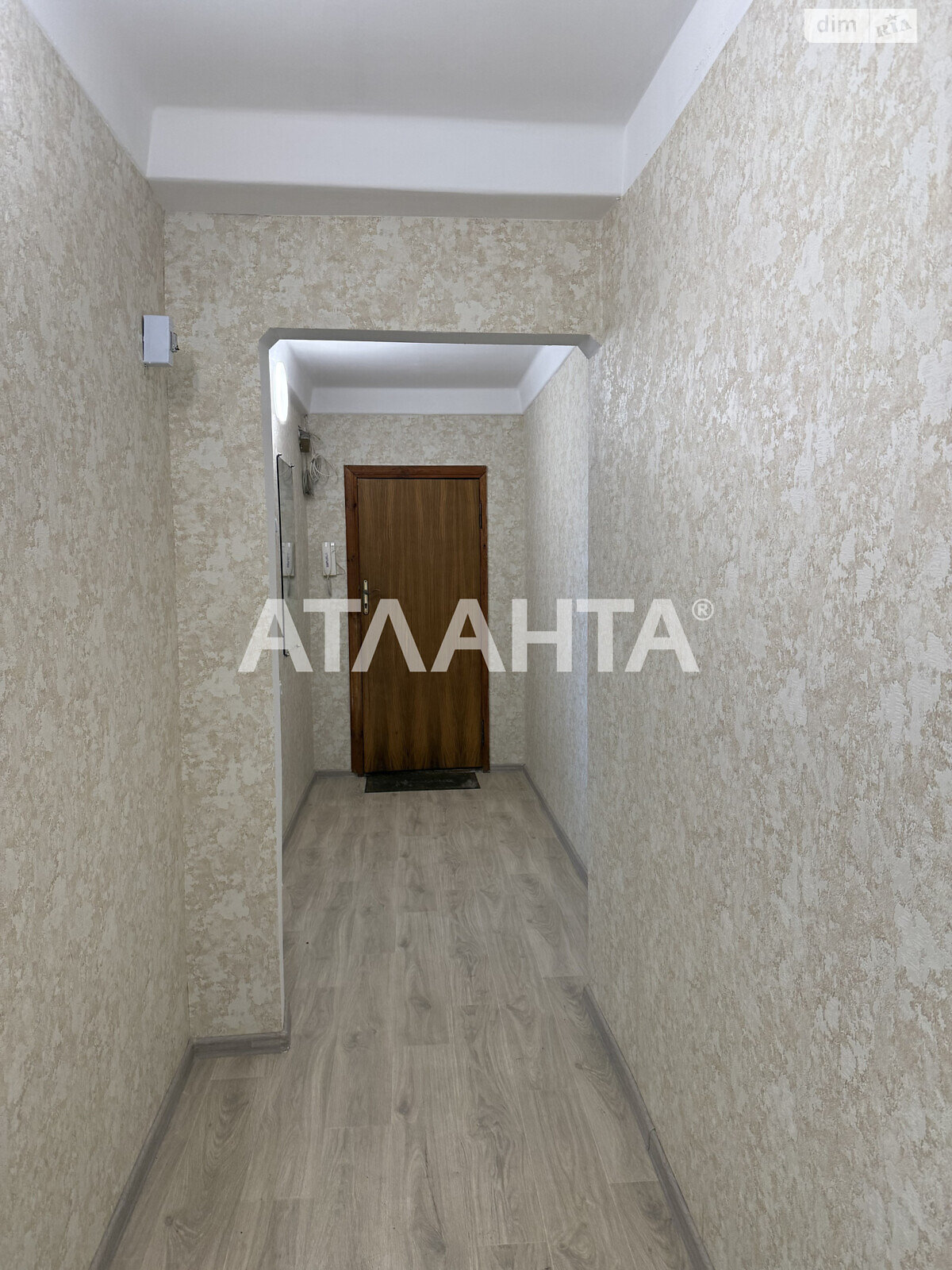 Продаж трикімнатної квартири в Чабанах, на вул. Машинобудівників, фото 1 Продаж трикімнатної квартири в Чабанах, на вул. Машинобудівників, фото 1