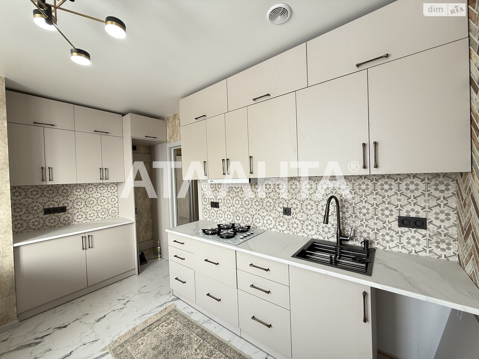 Продажа однокомнатной квартиры в Чабанах, на ул. Машиностроителей, фото 1