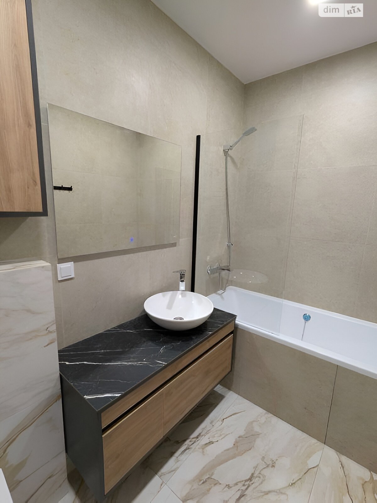 Продаж трикімнатної квартири в Чабанах, на шосе Одеське 6-1 корпус 2, фото 1 Продаж трикімнатної квартири в Чабанах, на шосе Одеське 6-1 корпус 2, фото 1