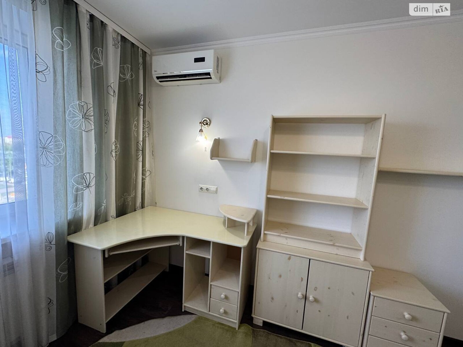 Продажа трехкомнатной квартиры в Чабанах, на ул. Юности 3, фото 1 Продажа трехкомнатной квартиры в Чабанах, на ул. Юности 3, фото 1