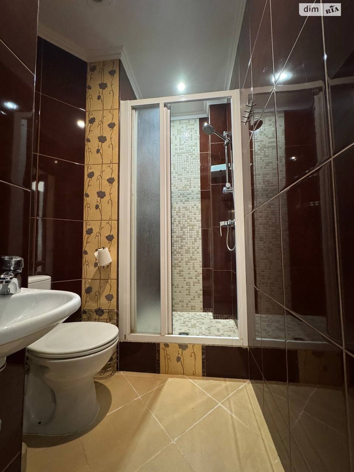 Продажа трехкомнатной квартиры в Чабанах, на ул. Юности 3, фото 1 Продажа трехкомнатной квартиры в Чабанах, на ул. Юности 3, фото 1
