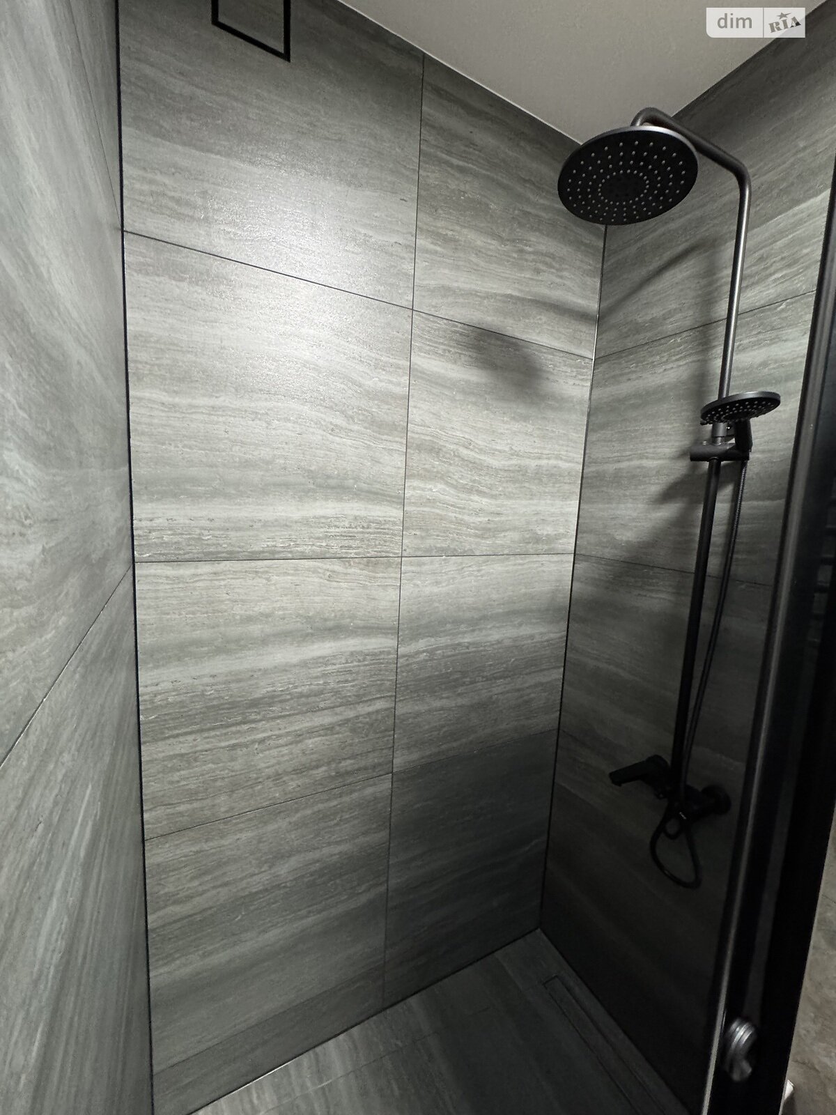 Продаж трикімнатної квартири в Чагорі, на вул. Міжнародна 41, район Приміська зона фото 1