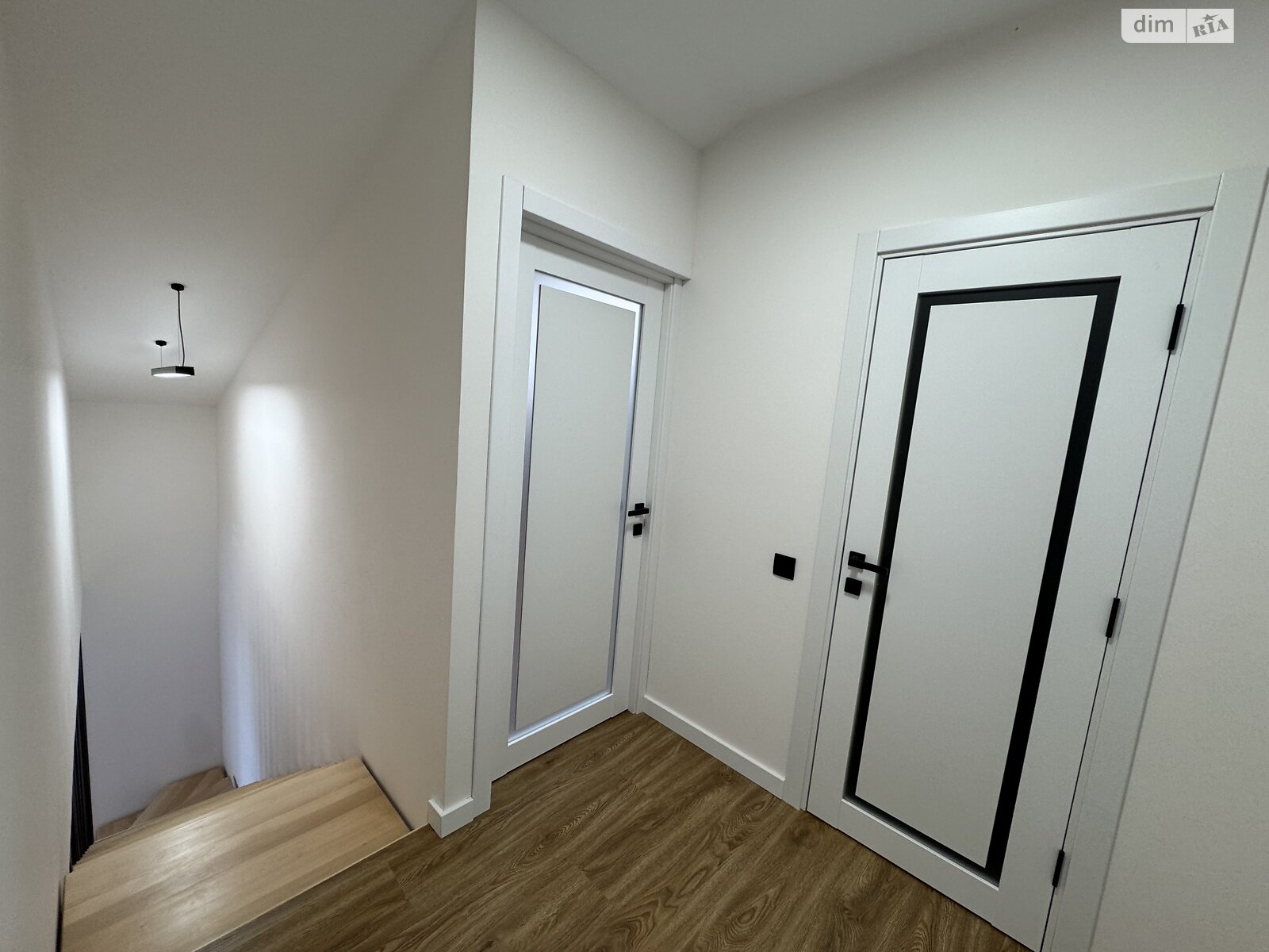 Продаж трикімнатної квартири в Чагорі, на вул. Міжнародна 41, район Приміська зона фото 1