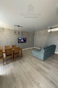 Продаж трикімнатної квартири в Чайках, на вул. Печерська 24, фото 2