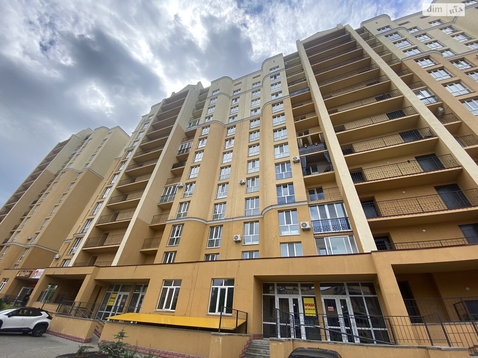 Продажа трехкомнатной квартиры в Чайках, на ул. Валерия Лобановского 30В, фото 1
