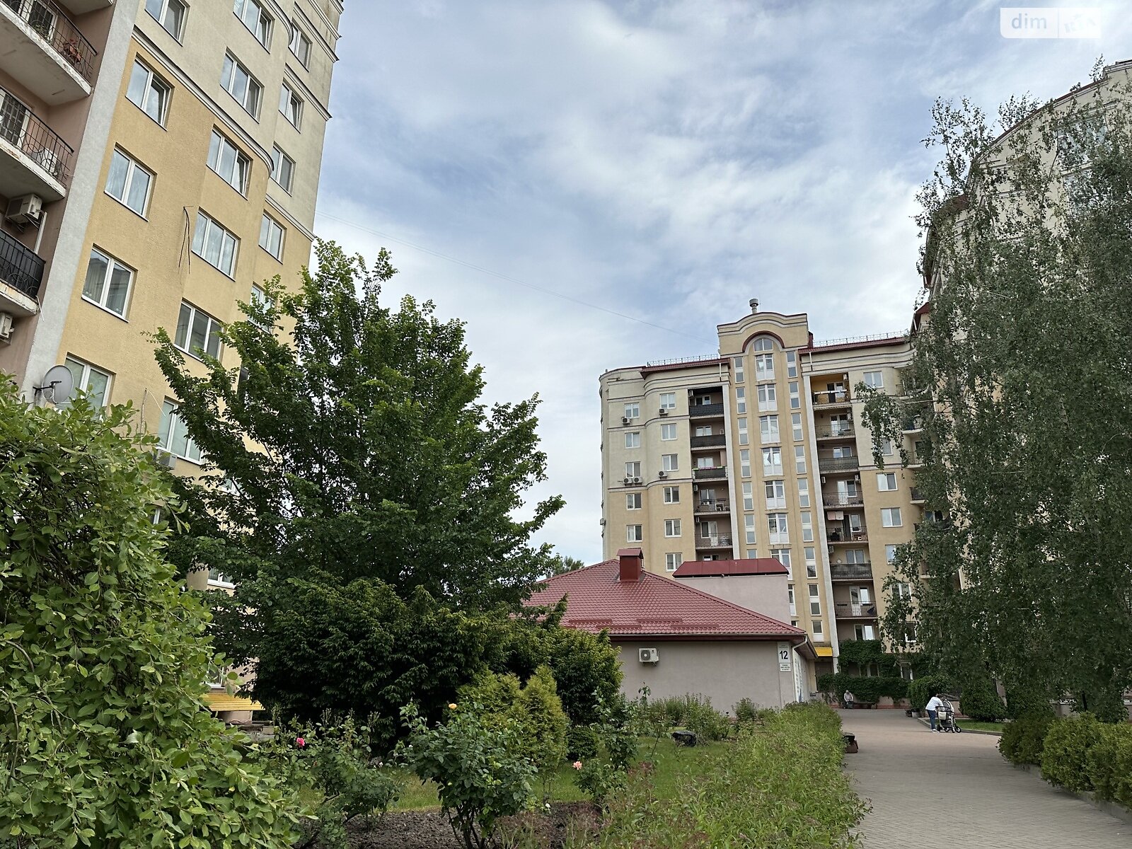 Продажа двухкомнатной квартиры в Чайках, на ул. Валерия Лобановского 10, фото 1 Продажа двухкомнатной квартиры в Чайках, на ул. Валерия Лобановского 10, фото 1