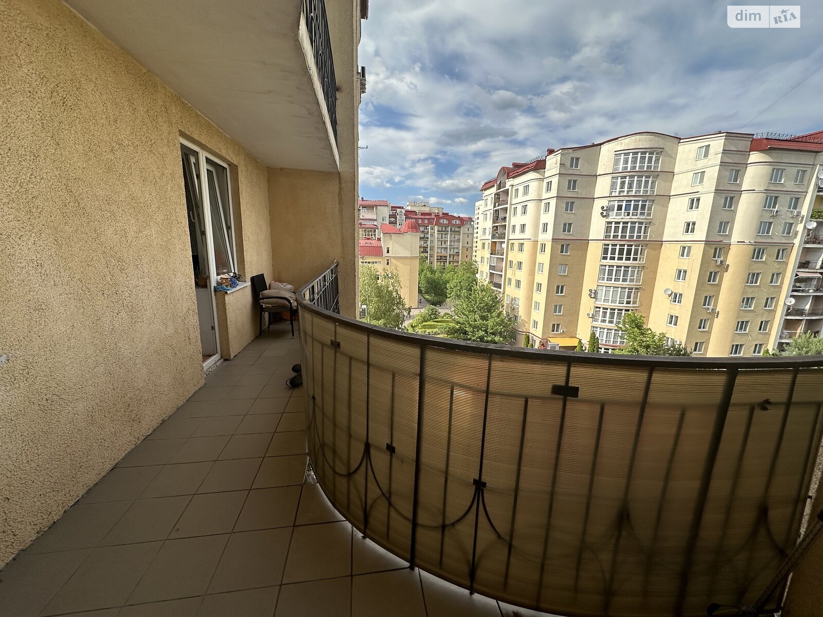 Продажа двухкомнатной квартиры в Чайках, на ул. Валерия Лобановского 10, фото 1 Продажа двухкомнатной квартиры в Чайках, на ул. Валерия Лобановского 10, фото 1