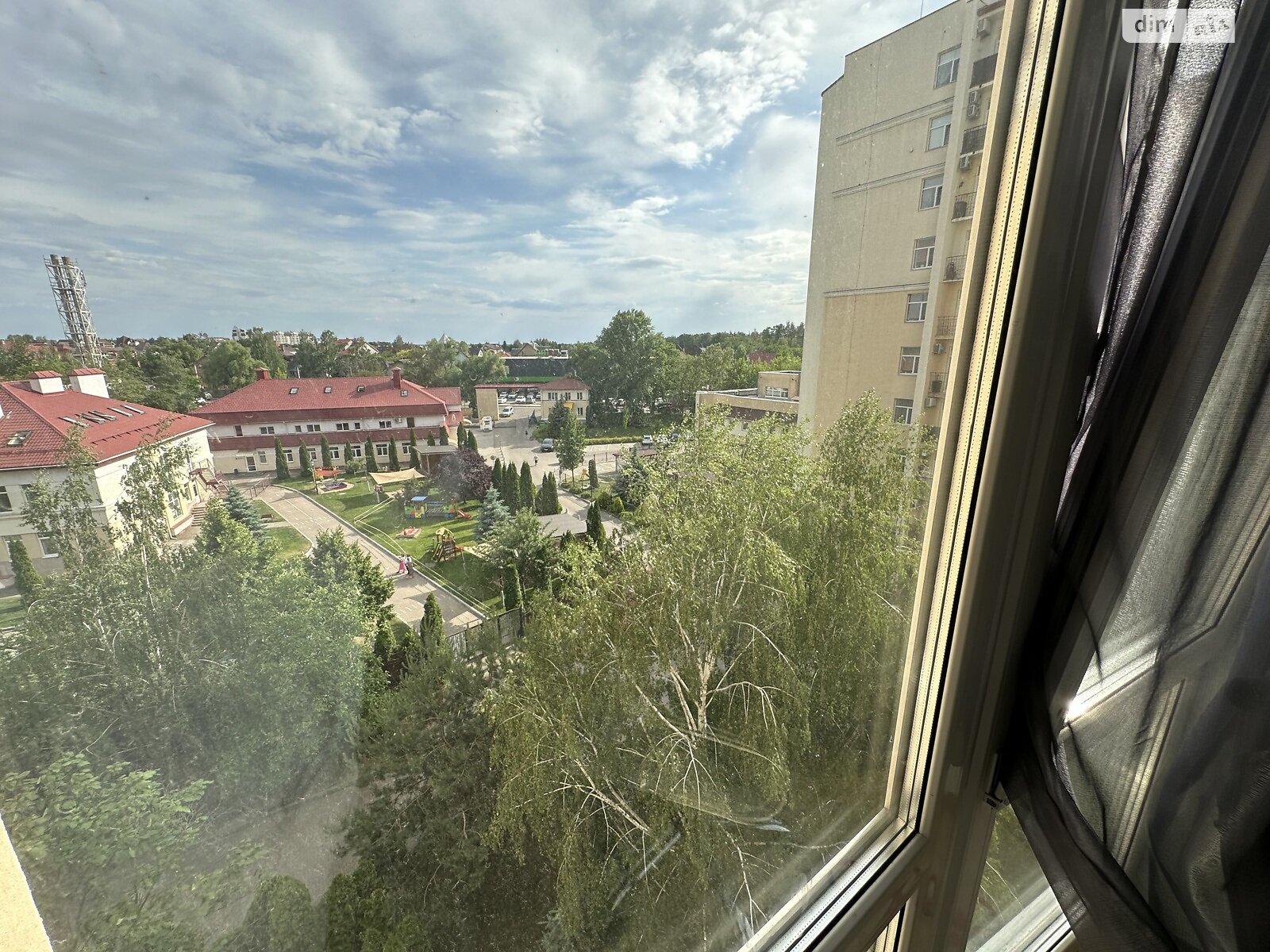 Продажа двухкомнатной квартиры в Чайках, на ул. Валерия Лобановского 10, фото 1 Продажа двухкомнатной квартиры в Чайках, на ул. Валерия Лобановского 10, фото 1