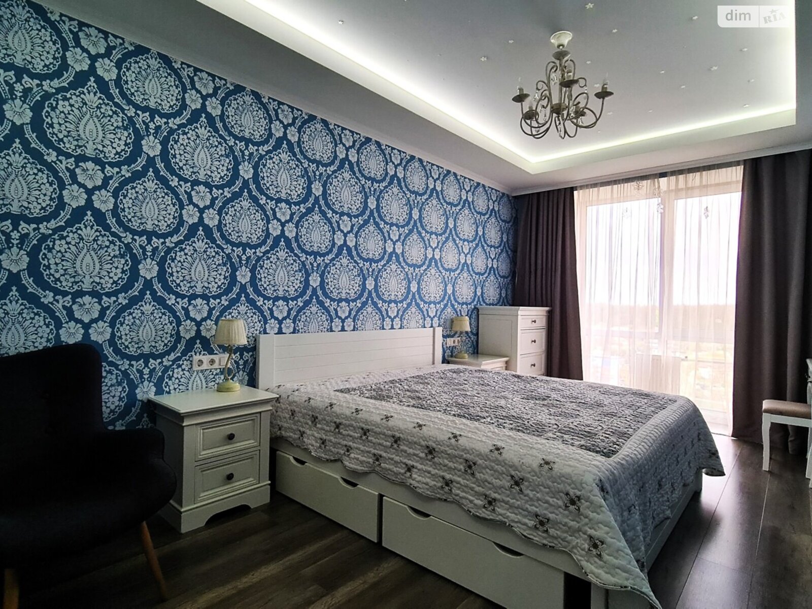 Продаж трикімнатної квартири в Чайках, на вул. Валерія Лобановського 27, фото 1 Продаж трикімнатної квартири в Чайках, на вул. Валерія Лобановського 27, фото 1
