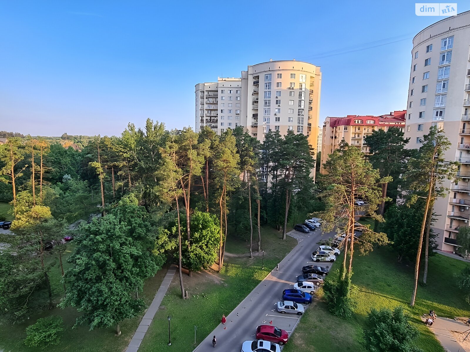 Продаж трикімнатної квартири в Чайках, на вул. Валерія Лобановського 27, фото 1 Продаж трикімнатної квартири в Чайках, на вул. Валерія Лобановського 27, фото 1