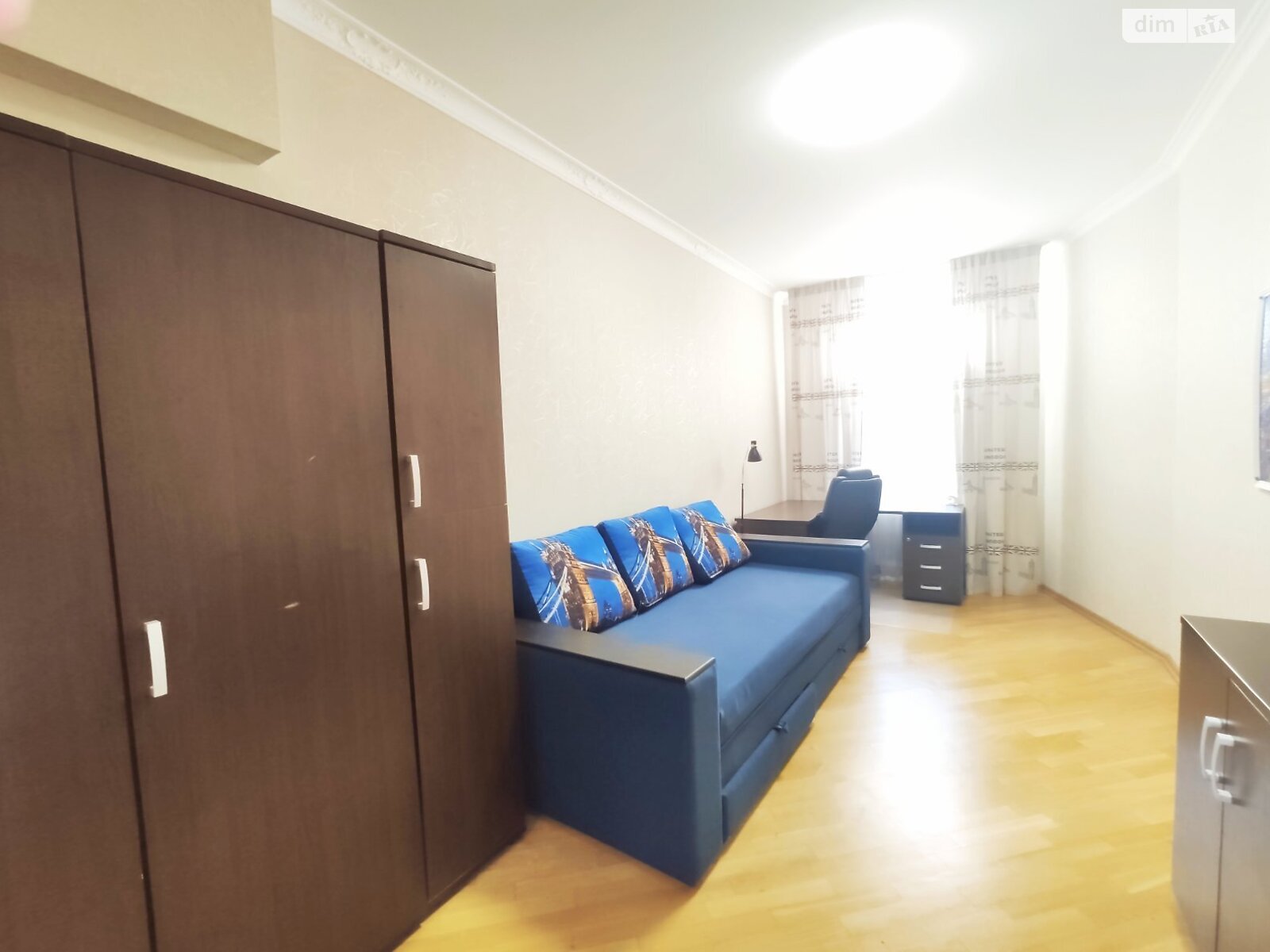Продажа пятикомнатной квартиры в Чайках, на ул. Валерия Лобановского 21, фото 1 Продажа пятикомнатной квартиры в Чайках, на ул. Валерия Лобановского 21, фото 1