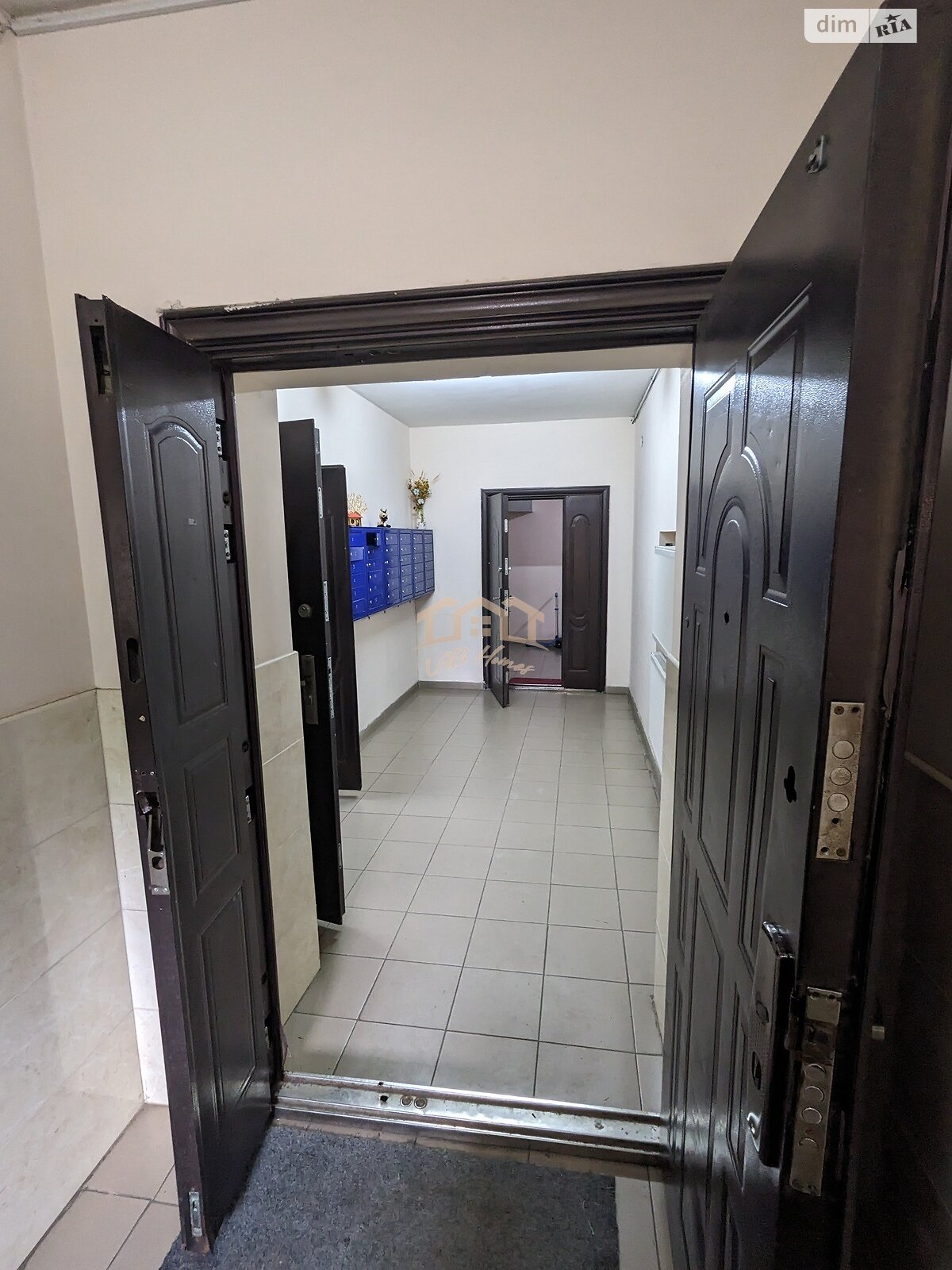 Продажа трехкомнатной квартиры в Чайках, на ул. Валерия Лобановского, фото 1 Продажа трехкомнатной квартиры в Чайках, на ул. Валерия Лобановского, фото 1