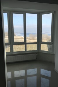 Продаж трикімнатної квартири в Черкасах, на вул. Жужоми Сержанта 3, фото 2