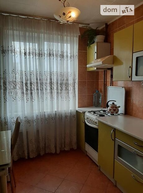 Продажа трехкомнатной квартиры в Черкассах, на ул. Благовестная, район к-т Мир фото 1 Продажа трехкомнатной квартиры в Черкассах, на ул. Благовестная, район к-т Мир фото 1