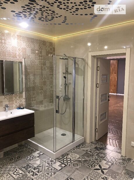 Продажа трехкомнатной квартиры в Черкассах, на бул. Шевченко 150, район Казбет фото 1 Продажа трехкомнатной квартиры в Черкассах, на бул. Шевченко 150, район Казбет фото 1