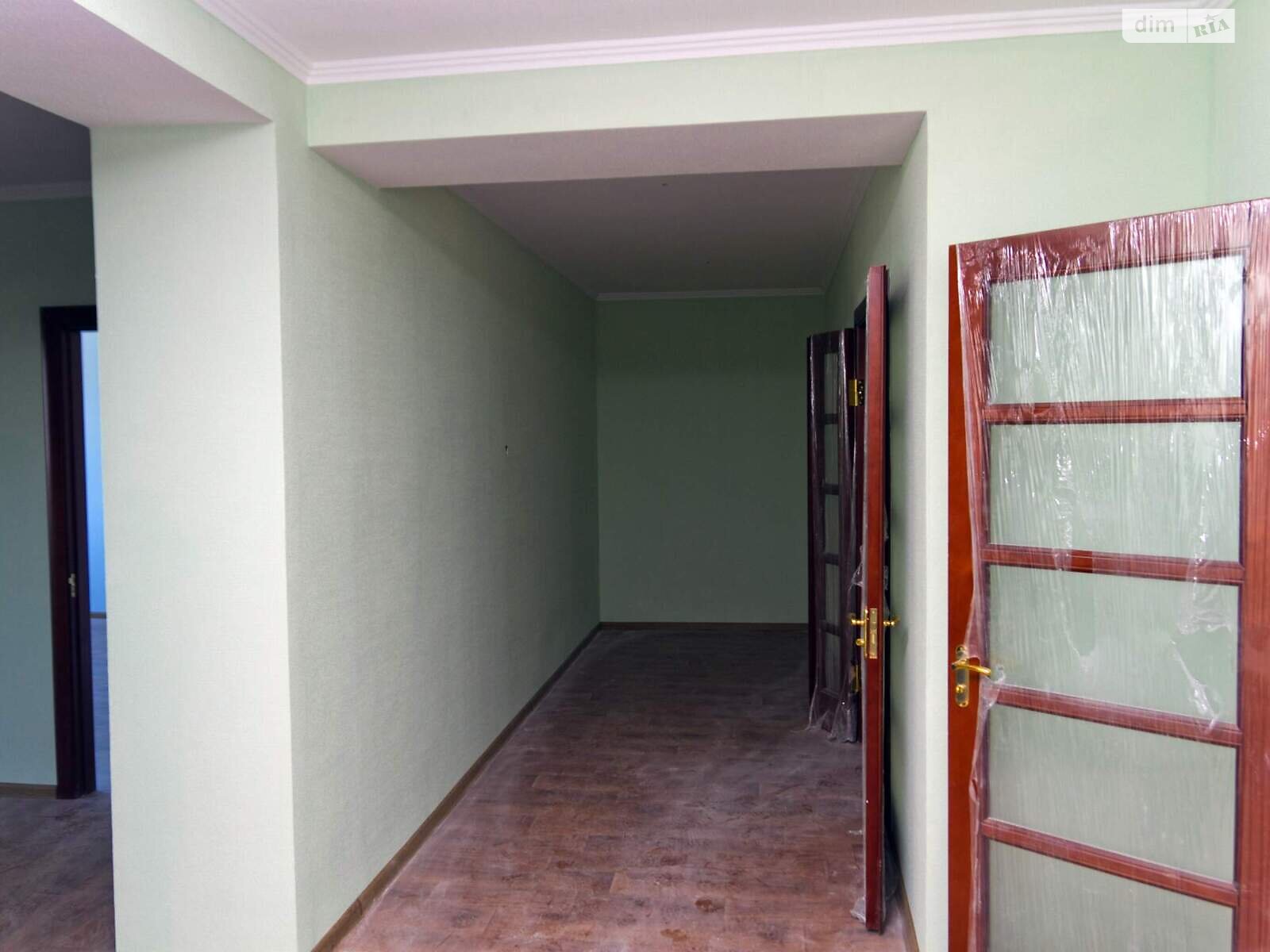 Продажа трехкомнатной квартиры в Черкассах, на бул. Шевченко 135, район Казбет фото 1