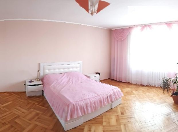 Продажа трехкомнатной квартиры в Черкассах, район Казбет фото 1 Продажа трехкомнатной квартиры в Черкассах, район Казбет фото 1