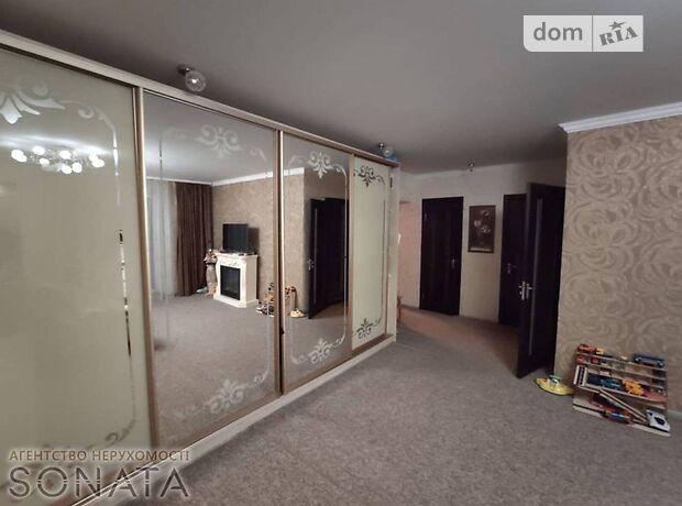 Продажа трехкомнатной квартиры в Черкассах, на бул. Шевченко 132, район Казбет фото 1 Продажа трехкомнатной квартиры в Черкассах, на бул. Шевченко 132, район Казбет фото 1