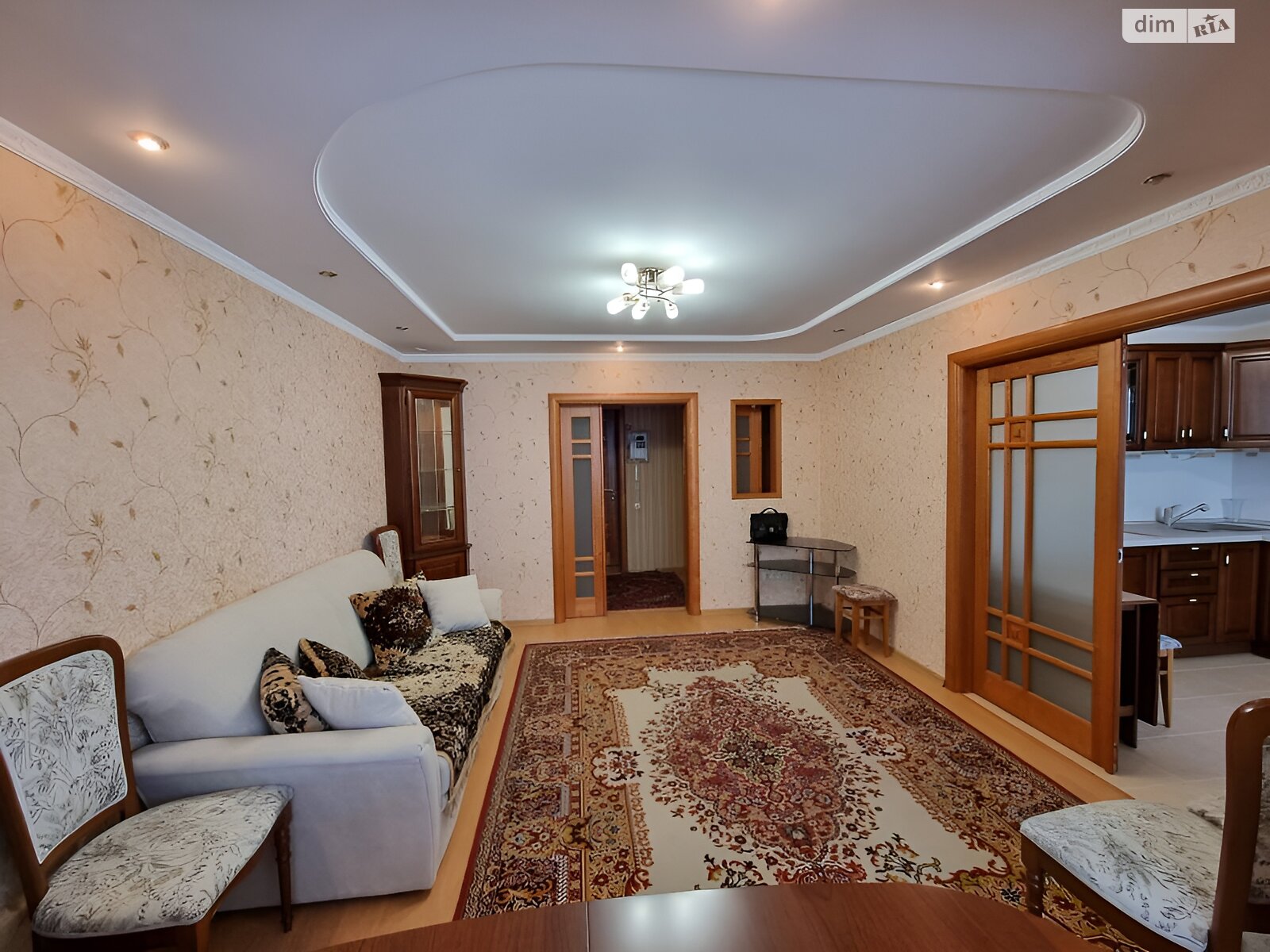 Продажа трехкомнатной квартиры в Черкассах, на ул. Припортовая 42, район Мытница-центр фото 1 Продажа трехкомнатной квартиры в Черкассах, на ул. Припортовая 42, район Мытница-центр фото 1