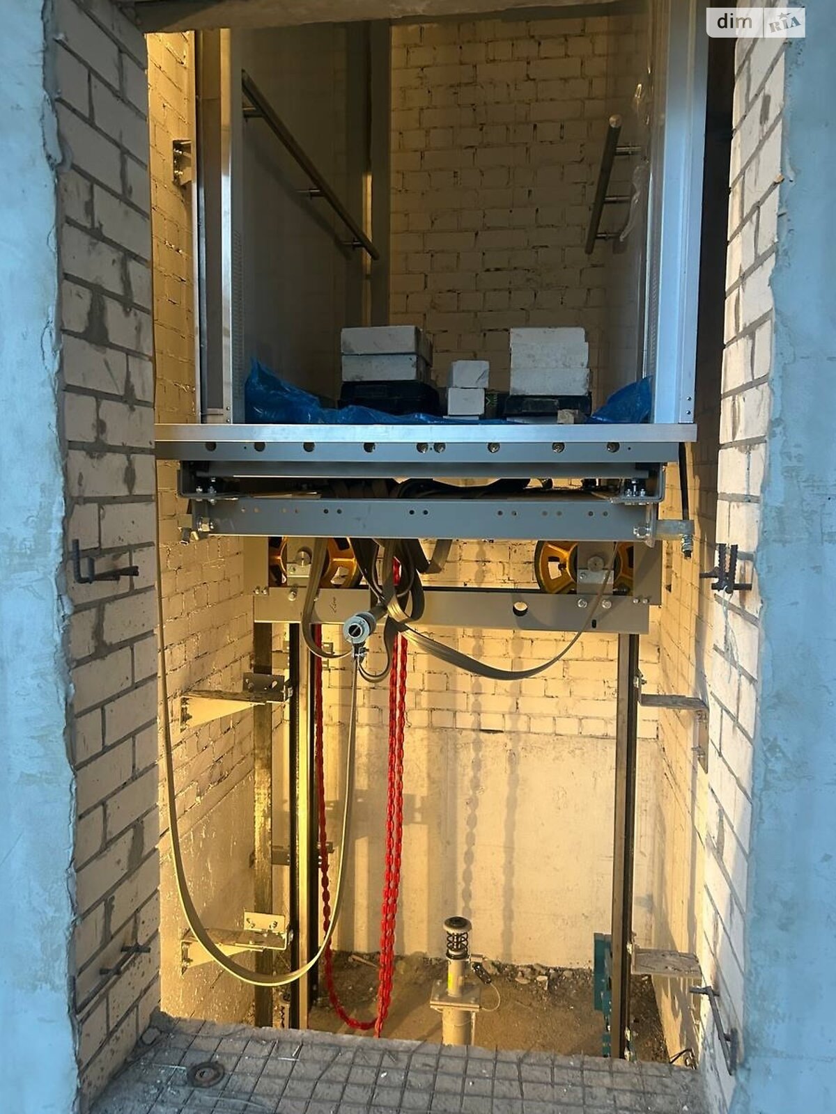 Продаж трикімнатної квартири в Черкасах, на вул. Маламужа Олександра 31, район Зелений фото 1