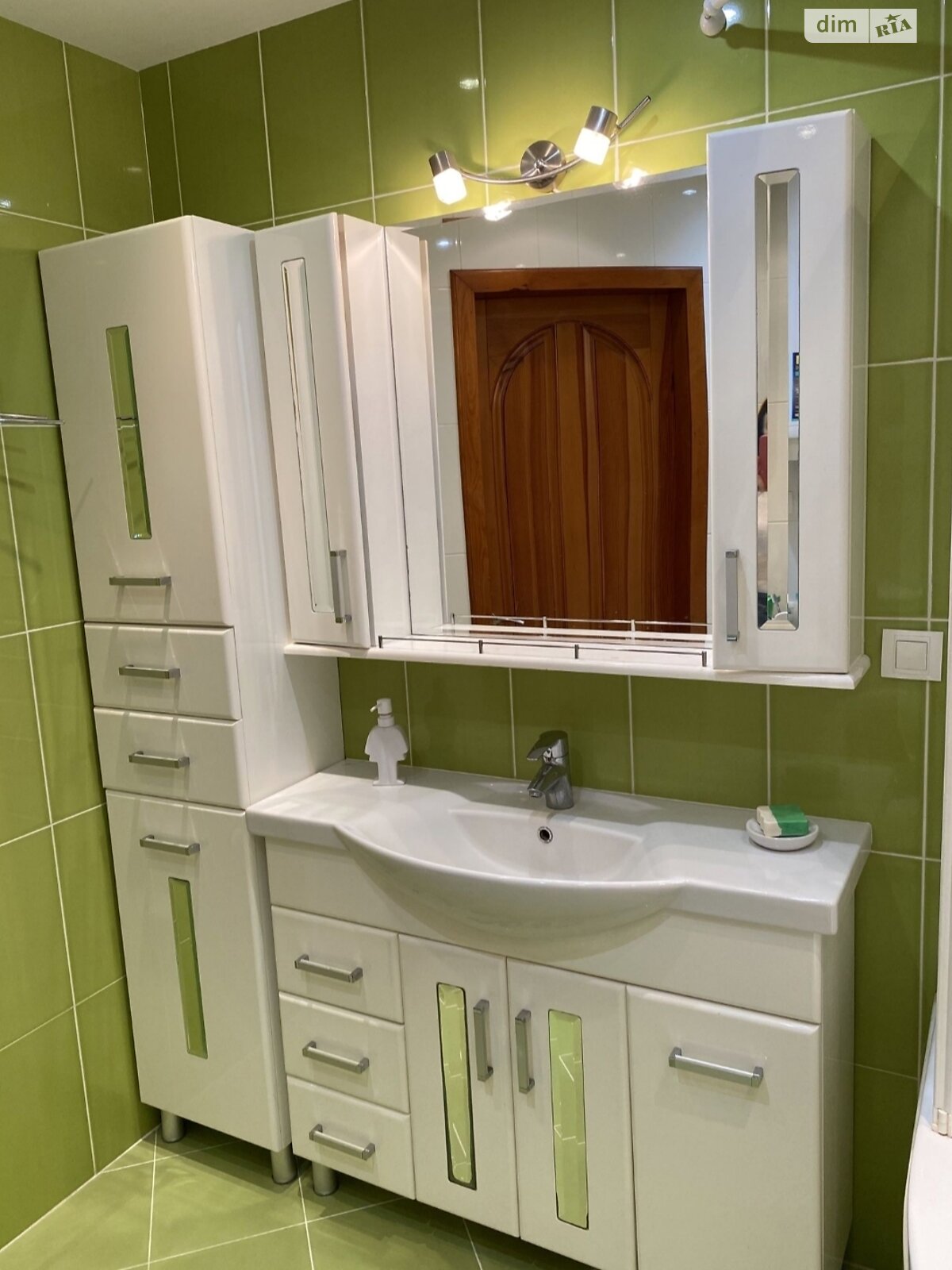Продаж чотирикімнатної квартири в Черкасах, на вул. Благовісна 469, район Придніпровський фото 1 Продаж чотирикімнатної квартири в Черкасах, на вул. Благовісна 469, район Придніпровський фото 1