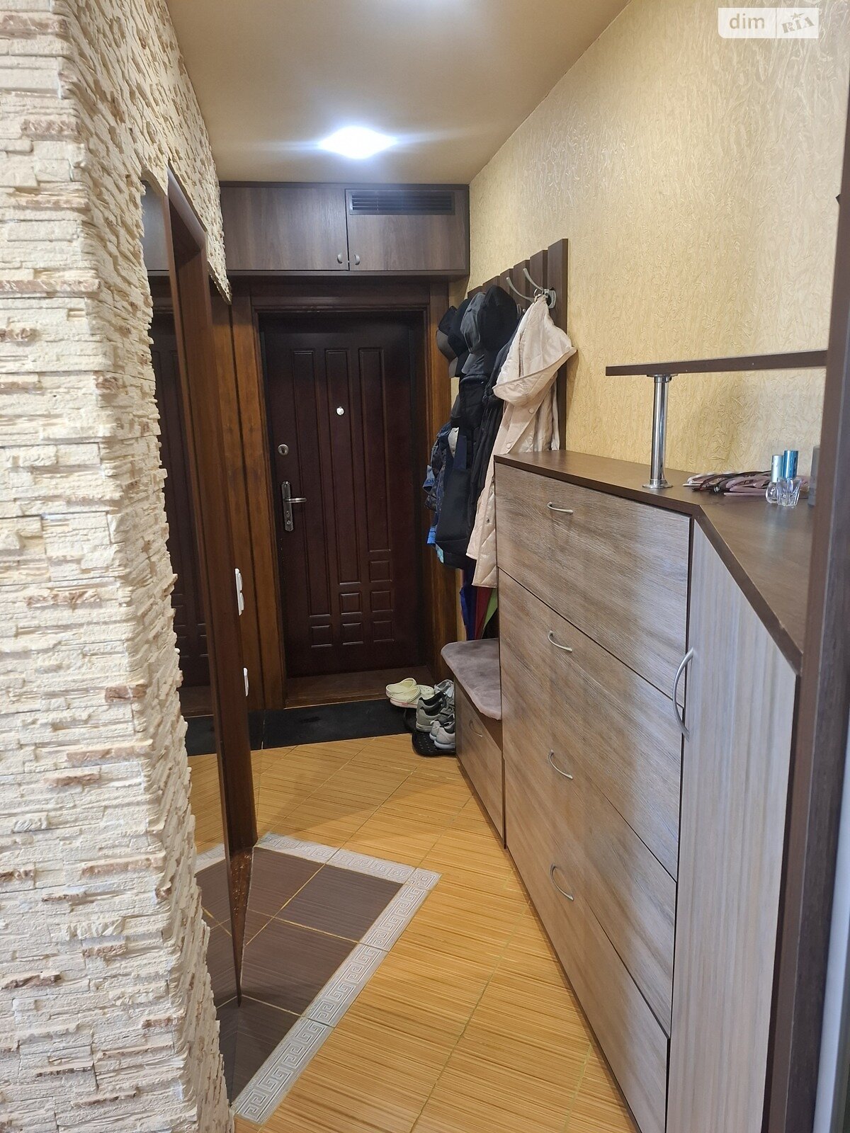 Продажа трехкомнатной квартиры в Черкассах, на ул. Благовестная, район Приднепровский фото 1 Продажа трехкомнатной квартиры в Черкассах, на ул. Благовестная, район Приднепровский фото 1