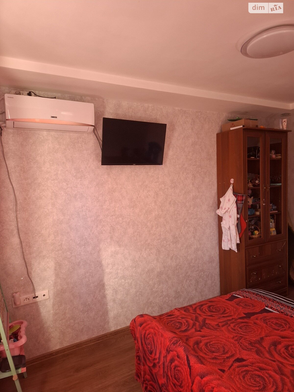 Продажа трехкомнатной квартиры в Черкассах, на ул. Благовестная, район Приднепровский фото 1 Продажа трехкомнатной квартиры в Черкассах, на ул. Благовестная, район Приднепровский фото 1