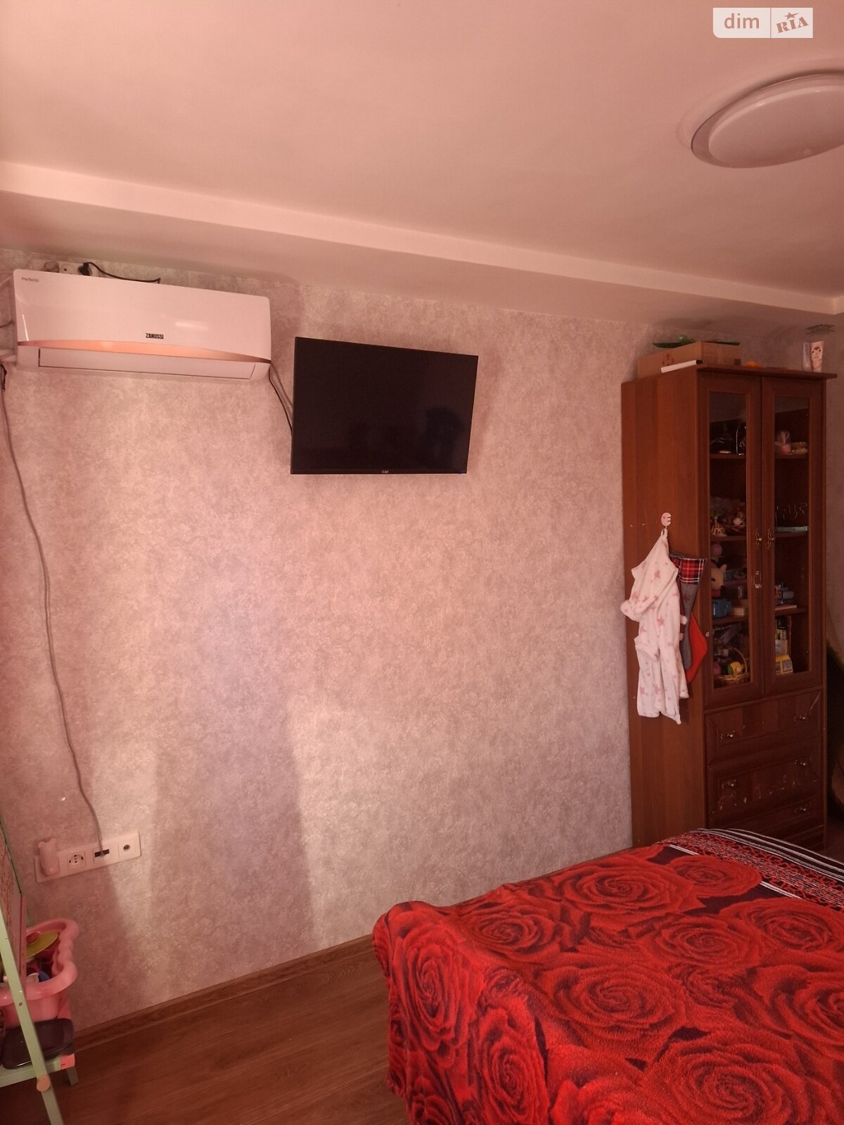 Продажа трехкомнатной квартиры в Черкассах, на ул. Благовестная 236, район Приднепровский фото 1 Продажа трехкомнатной квартиры в Черкассах, на ул. Благовестная 236, район Приднепровский фото 1