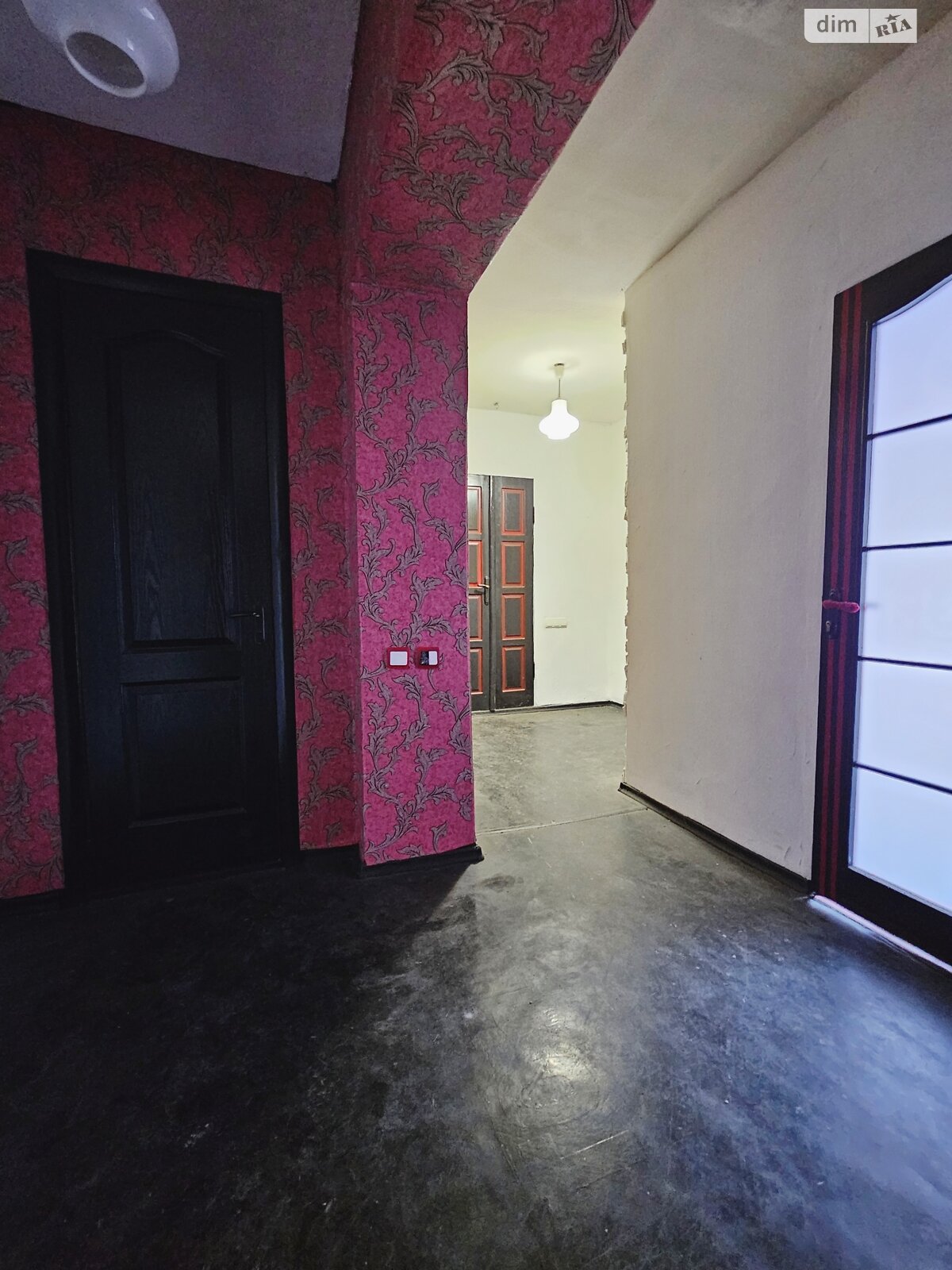 Продажа трехкомнатной квартиры в Черкассах, на ул. Благовестная 262, район Приднепровский фото 1 Продажа трехкомнатной квартиры в Черкассах, на ул. Благовестная 262, район Приднепровский фото 1