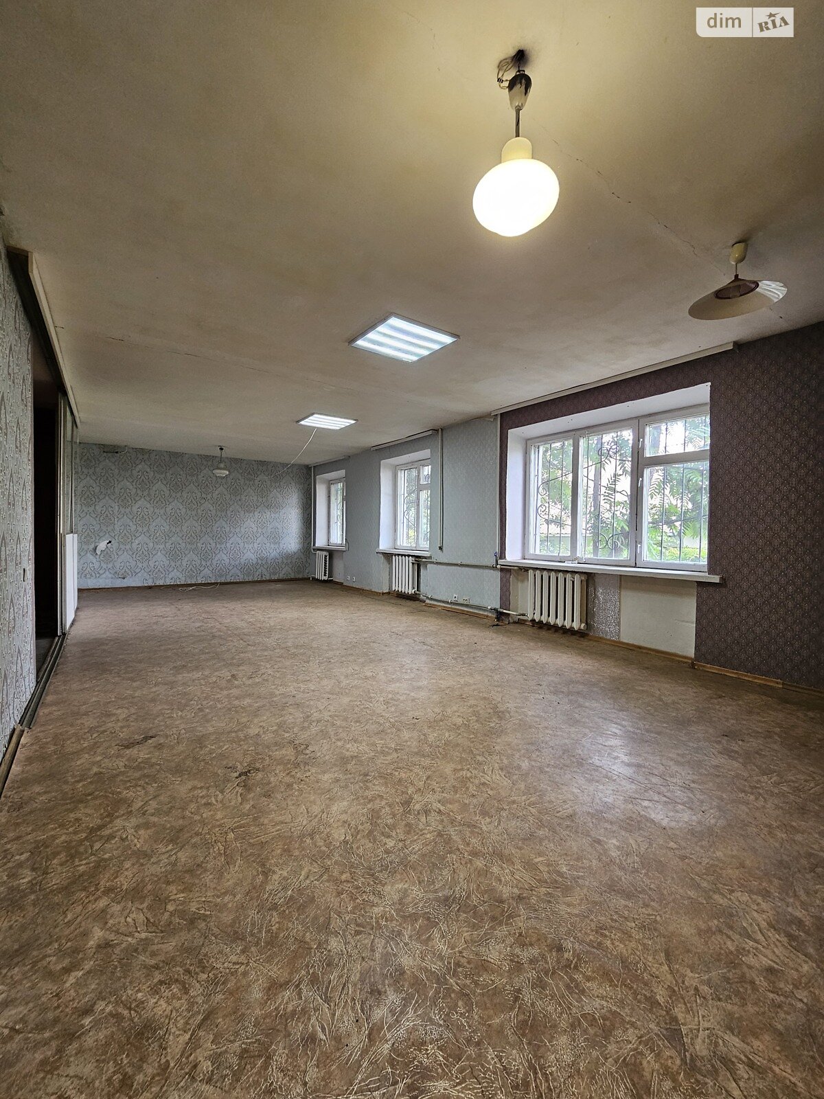 Продажа трехкомнатной квартиры в Черкассах, на ул. Благовестная 262, район Приднепровский фото 1 Продажа трехкомнатной квартиры в Черкассах, на ул. Благовестная 262, район Приднепровский фото 1