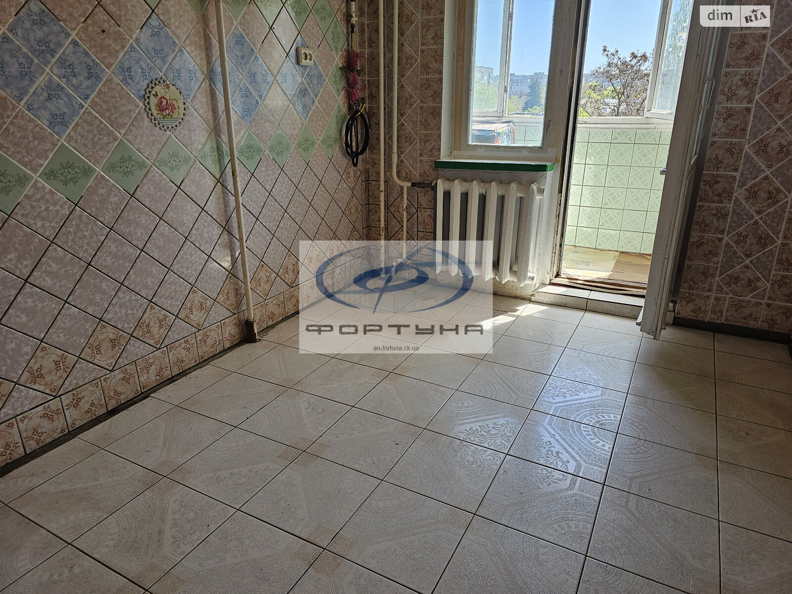 Продаж трикімнатної квартири в Черкасах, на вул. Чехова 39, район Придніпровський фото 1 Продаж трикімнатної квартири в Черкасах, на вул. Чехова 39, район Придніпровський фото 1