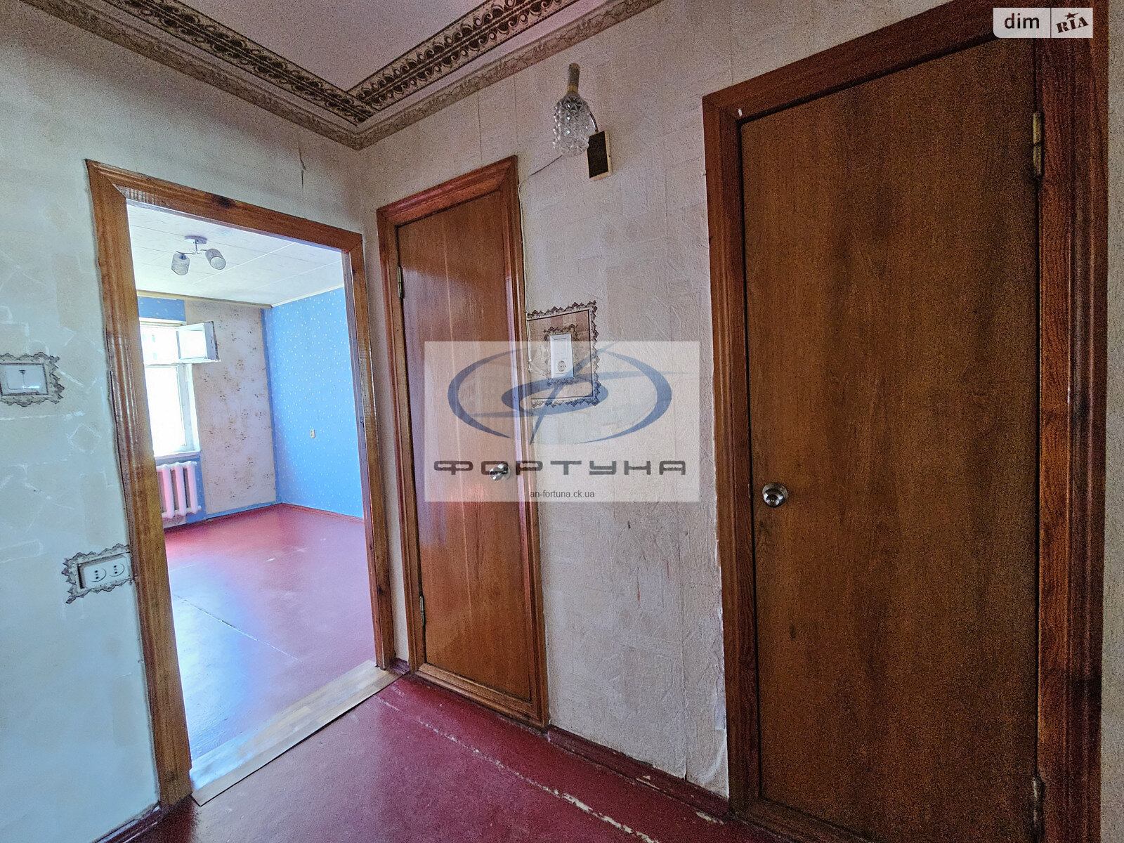 Продаж трикімнатної квартири в Черкасах, на вул. Чехова 39, район Придніпровський фото 1 Продаж трикімнатної квартири в Черкасах, на вул. Чехова 39, район Придніпровський фото 1