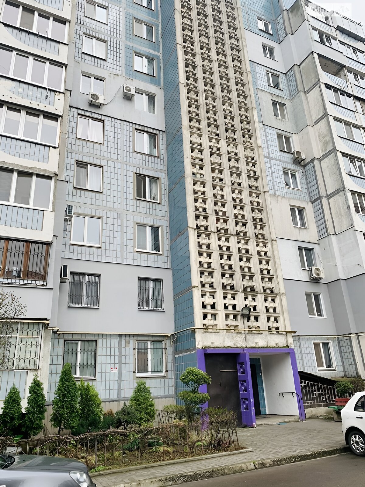 Продаж трикімнатної квартири в Черкасах, на вул. Героїв Дніпра 69, район Придніпровський фото 1 Продаж трикімнатної квартири в Черкасах, на вул. Героїв Дніпра 69, район Придніпровський фото 1
