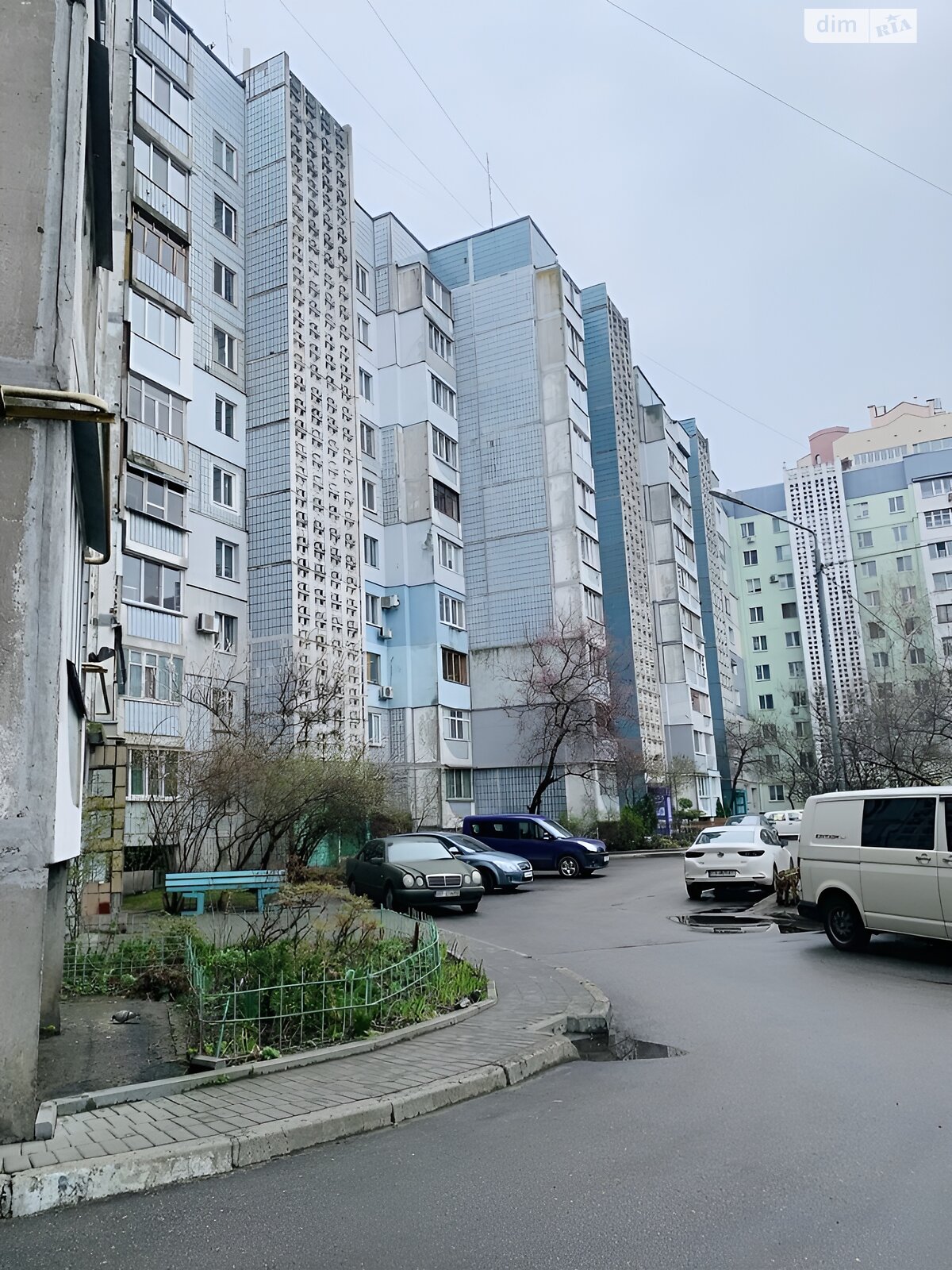 Продаж трикімнатної квартири в Черкасах, на вул. Героїв Дніпра 69, район Придніпровський фото 1 Продаж трикімнатної квартири в Черкасах, на вул. Героїв Дніпра 69, район Придніпровський фото 1