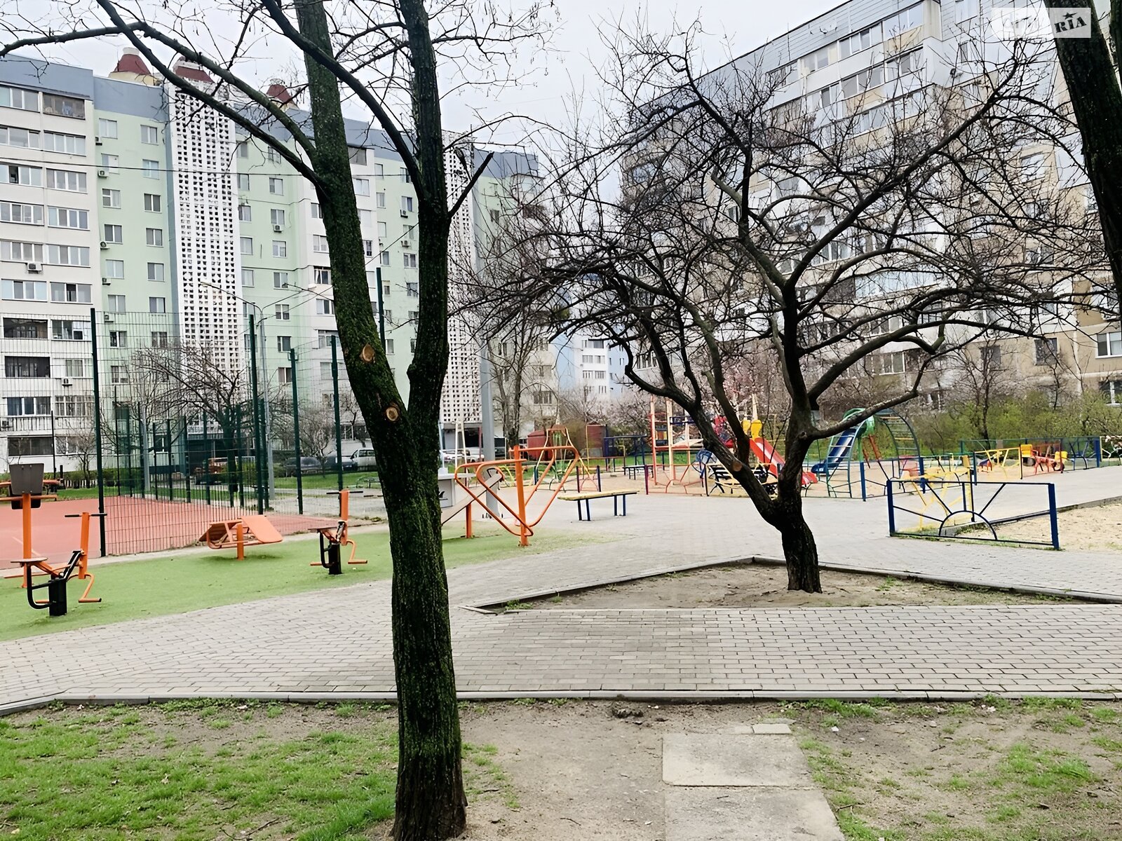 Продаж трикімнатної квартири в Черкасах, на вул. Героїв Дніпра 69, район Придніпровський фото 1 Продаж трикімнатної квартири в Черкасах, на вул. Героїв Дніпра 69, район Придніпровський фото 1