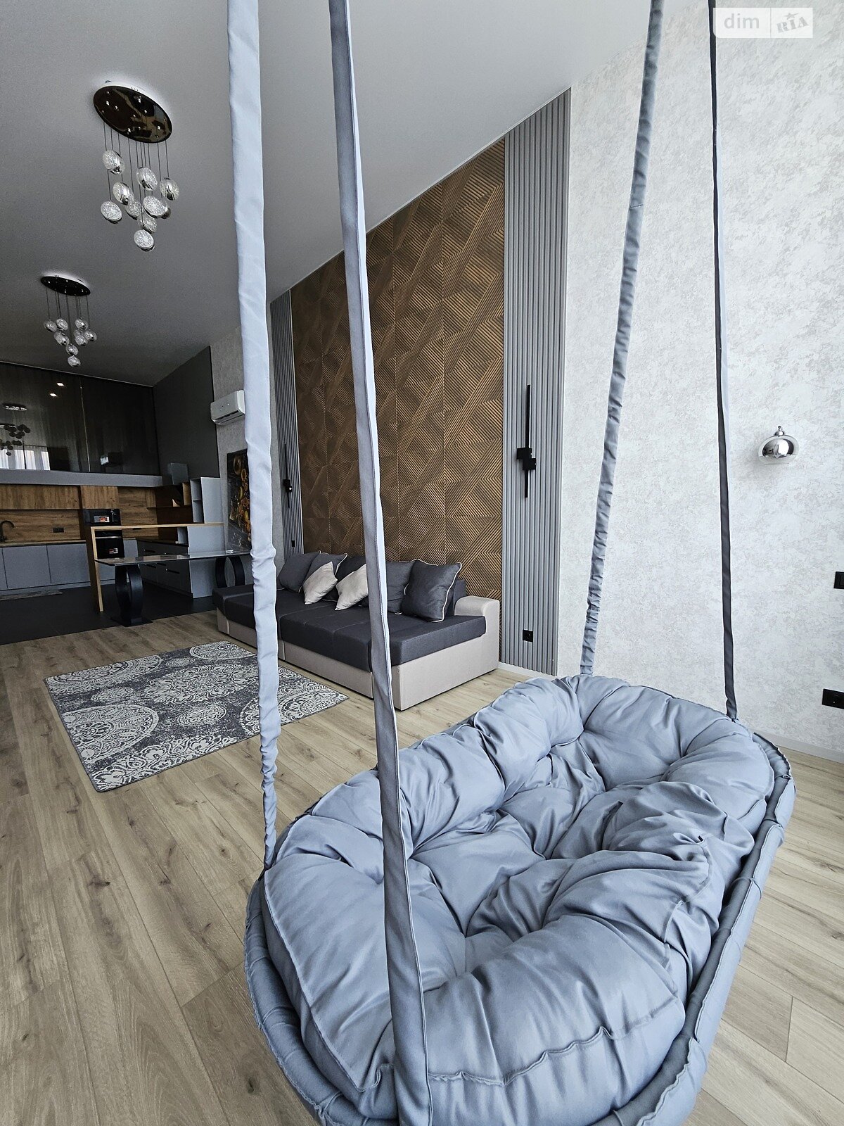 Продажа двухкомнатной квартиры в Черкассах, на ул. Гоголя 302, район Приднепровский фото 1 Продажа двухкомнатной квартиры в Черкассах, на ул. Гоголя 302, район Приднепровский фото 1