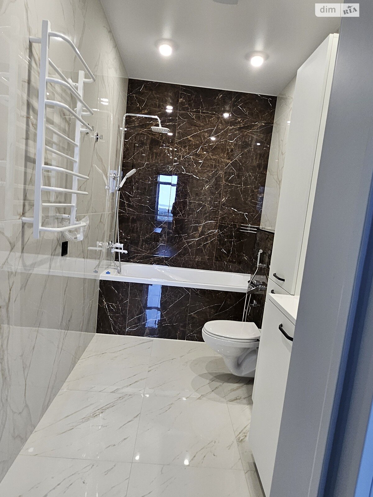 Продажа двухкомнатной квартиры в Черкассах, на ул. Гоголя 302, район Приднепровский фото 1 Продажа двухкомнатной квартиры в Черкассах, на ул. Гоголя 302, район Приднепровский фото 1