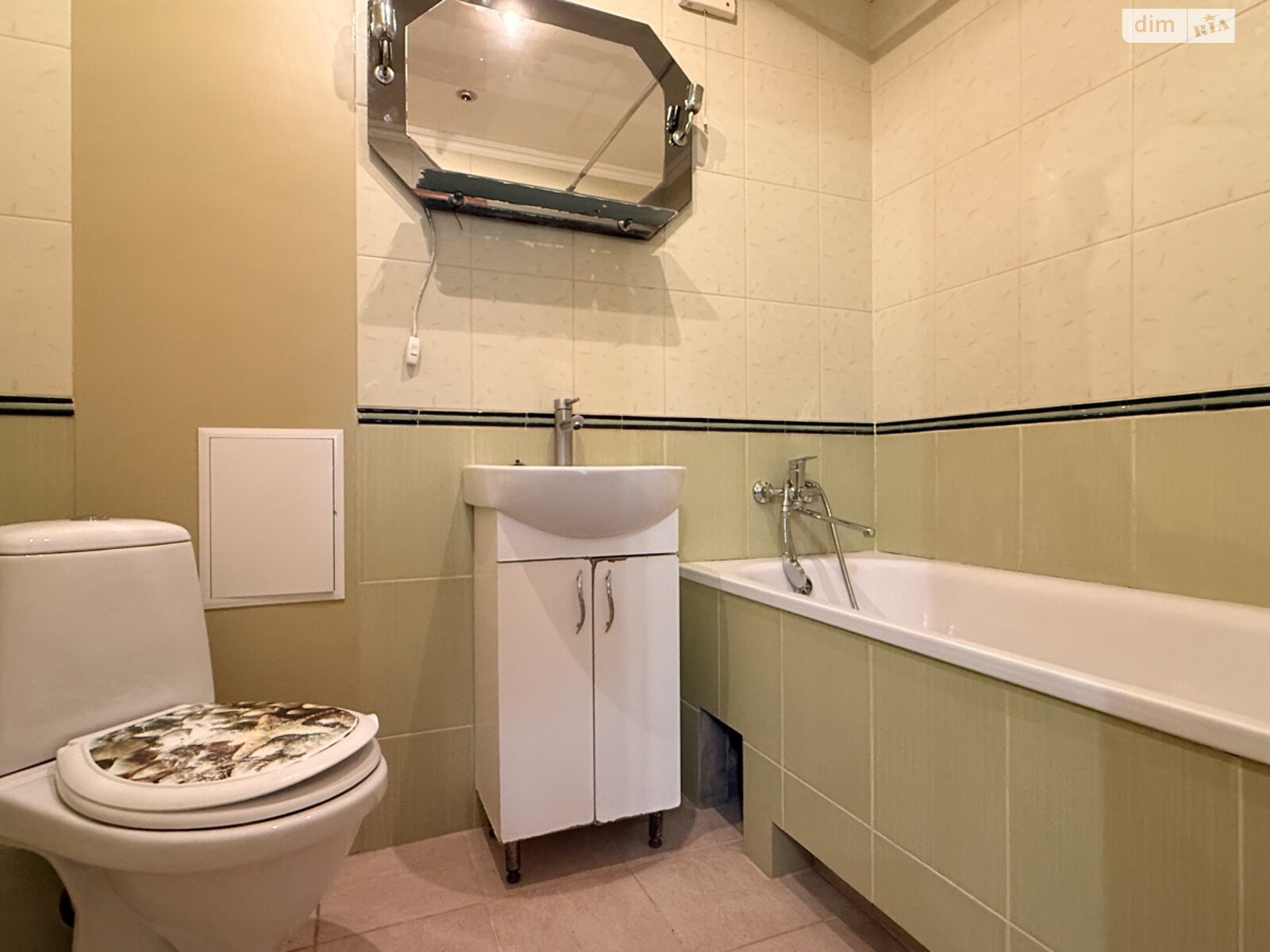 Продажа трехкомнатной квартиры в Черкассах, на ул. Гоголя 462, район Приднепровский фото 1