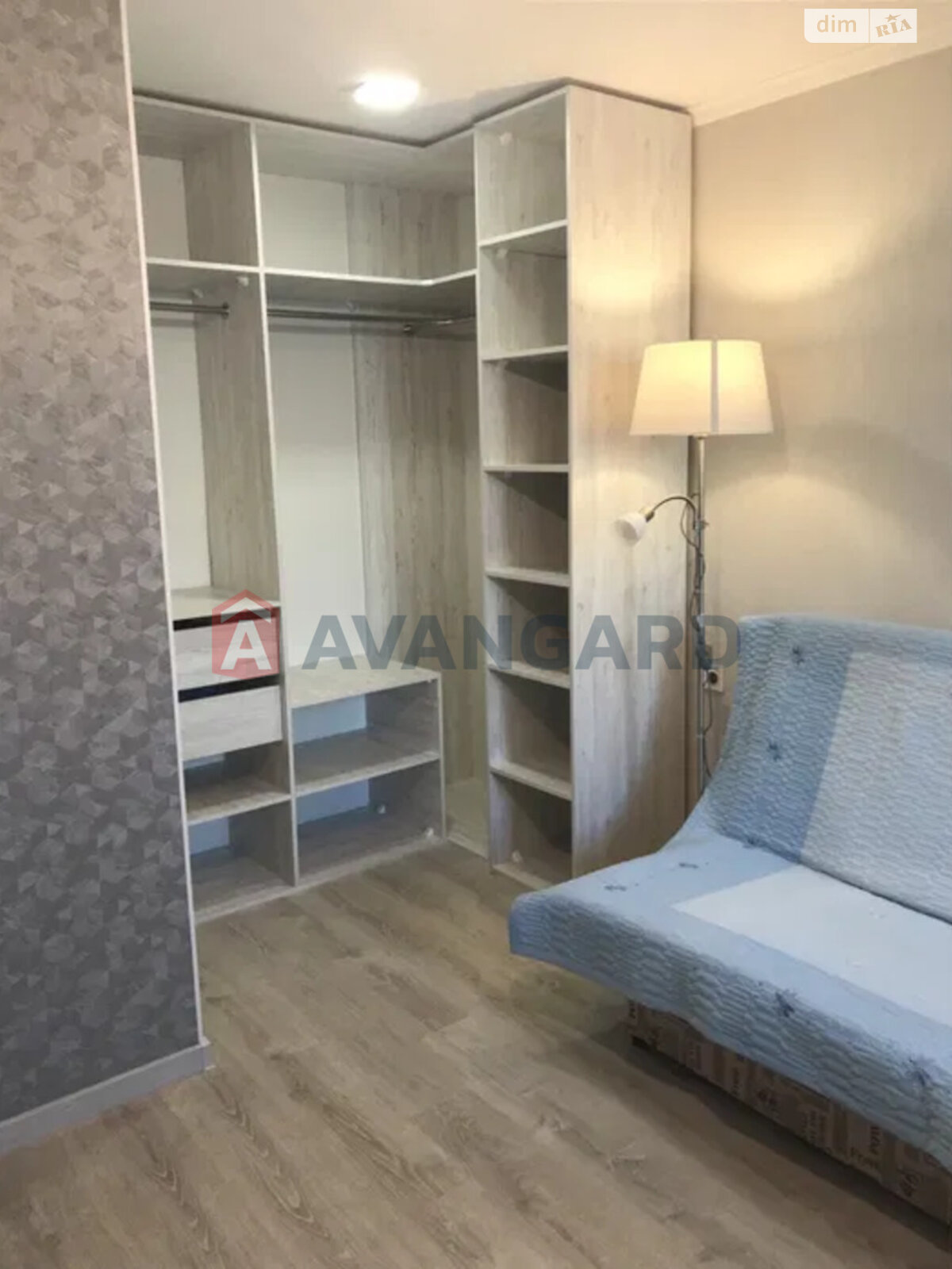 Продажа трехкомнатной квартиры в Черкассах, на ул. Жужомы Сержанта 3, район Приднепровский фото 1 Продажа трехкомнатной квартиры в Черкассах, на ул. Жужомы Сержанта 3, район Приднепровский фото 1