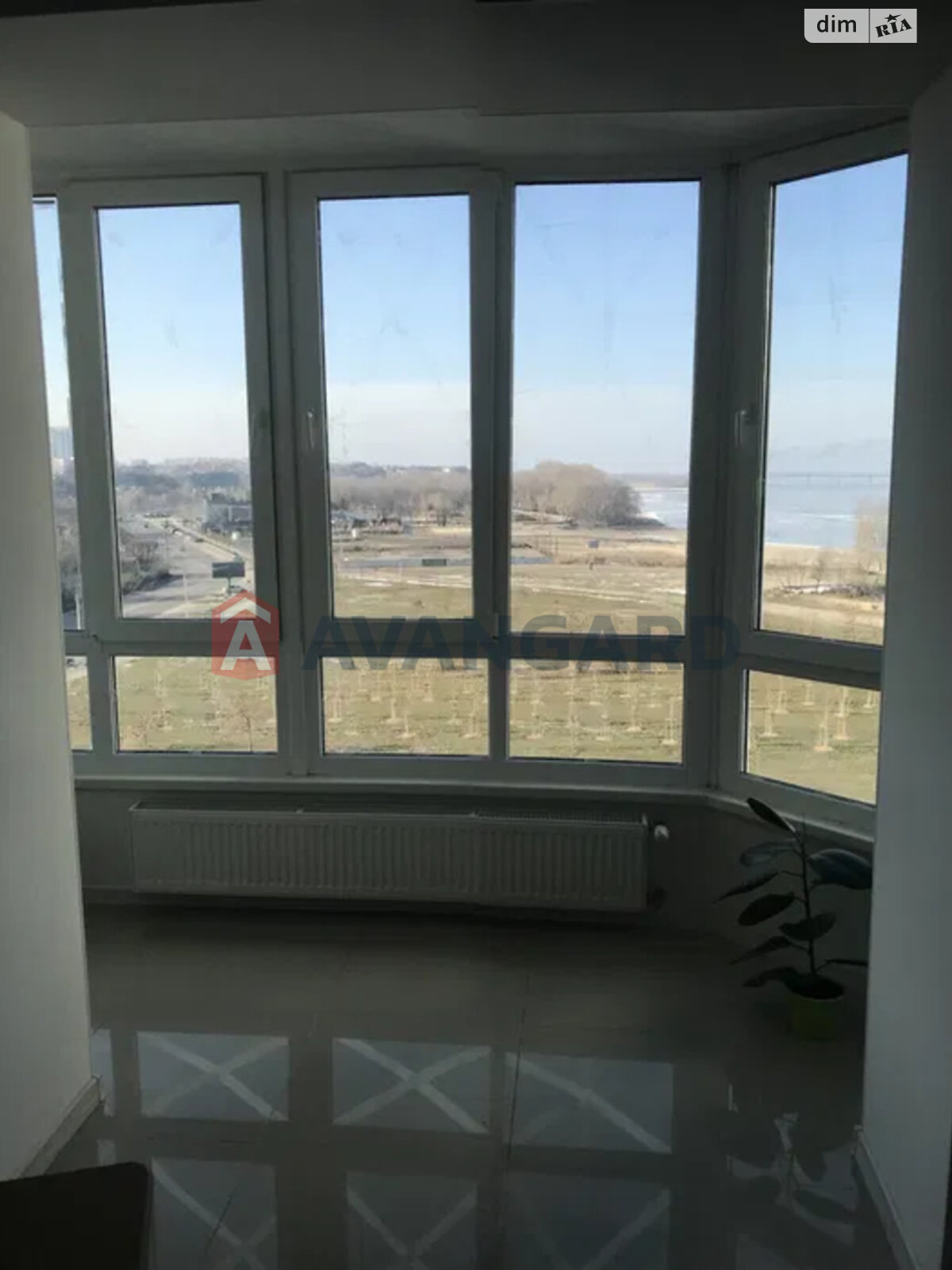 Продажа трехкомнатной квартиры в Черкассах, на ул. Жужомы Сержанта 3, район Приднепровский фото 1 Продажа трехкомнатной квартиры в Черкассах, на ул. Жужомы Сержанта 3, район Приднепровский фото 1